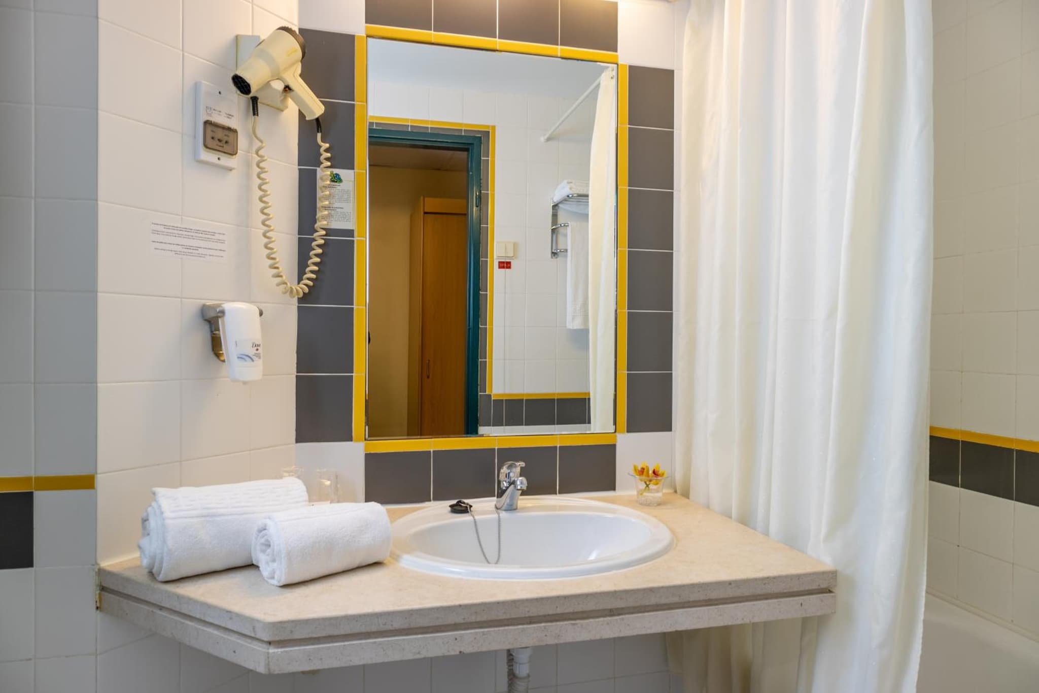 Flag Hotel Guimarães Fafe photo 6