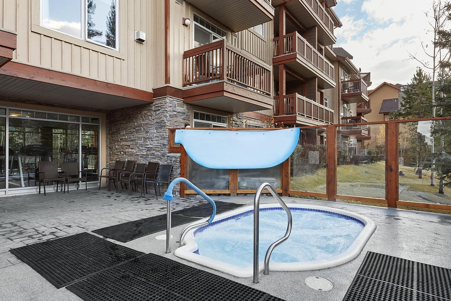Mountain View Escape with open hot tub, Views!! photo 6