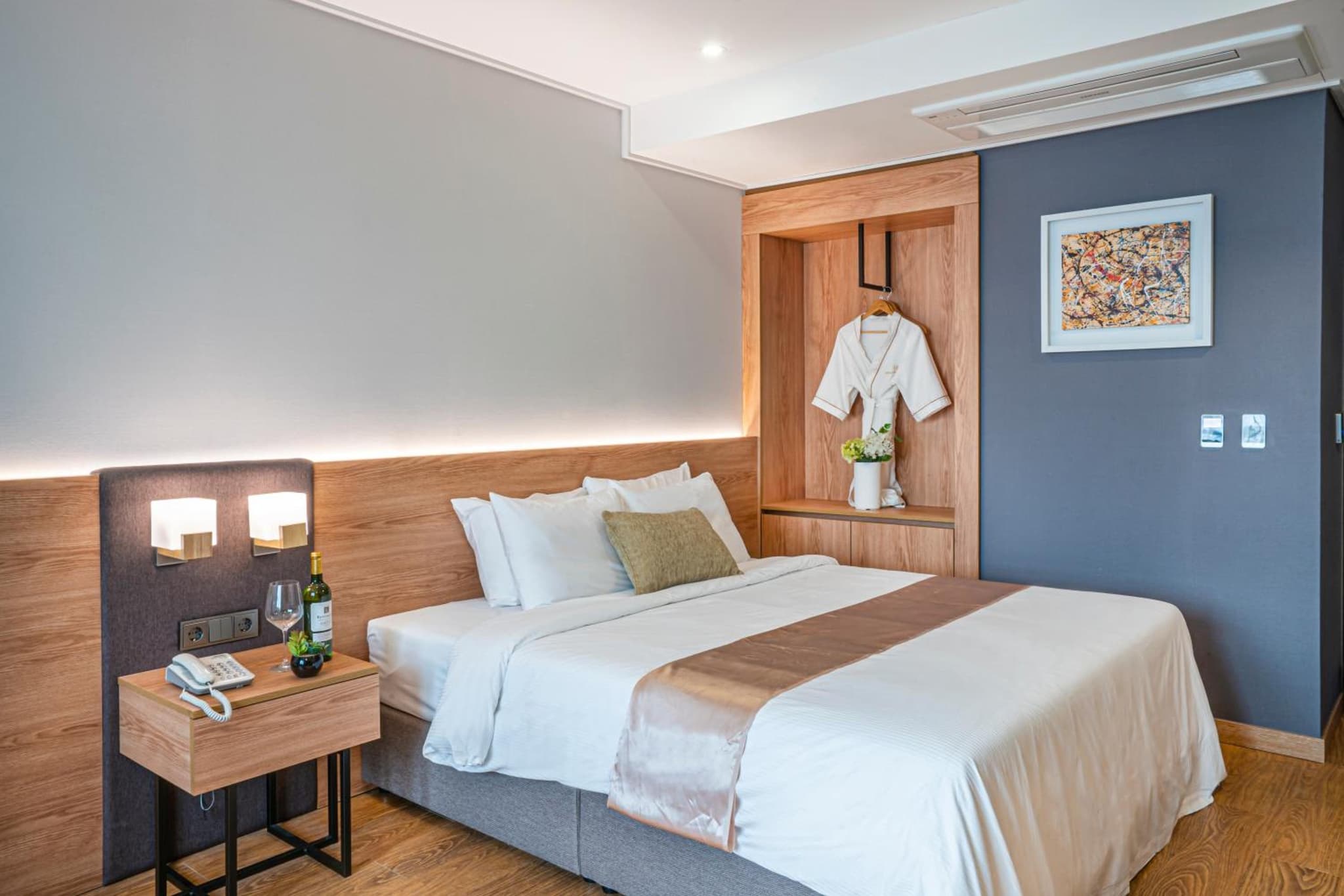 Embledon Hotel photo 5