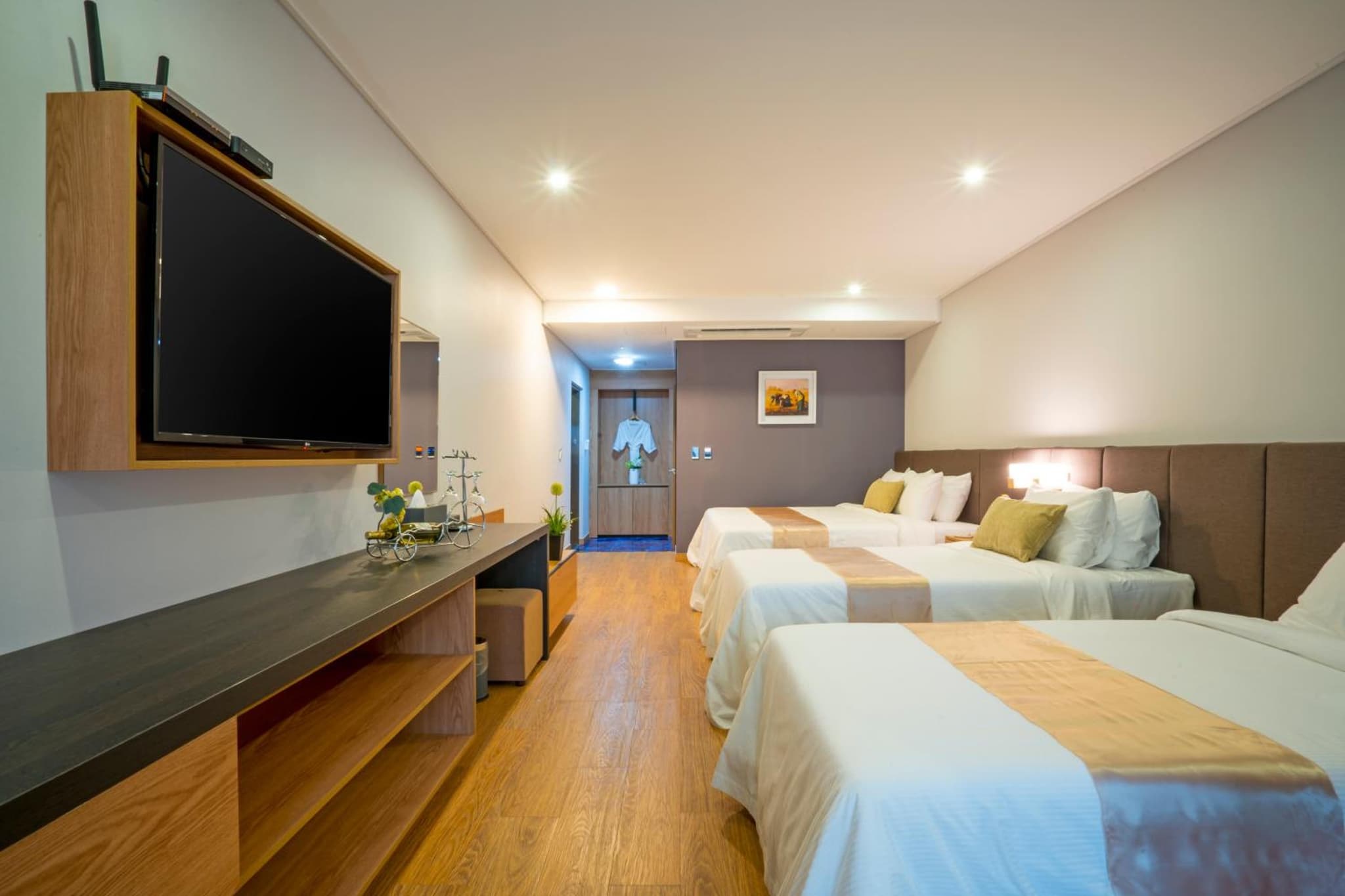 Embledon Hotel photo 2