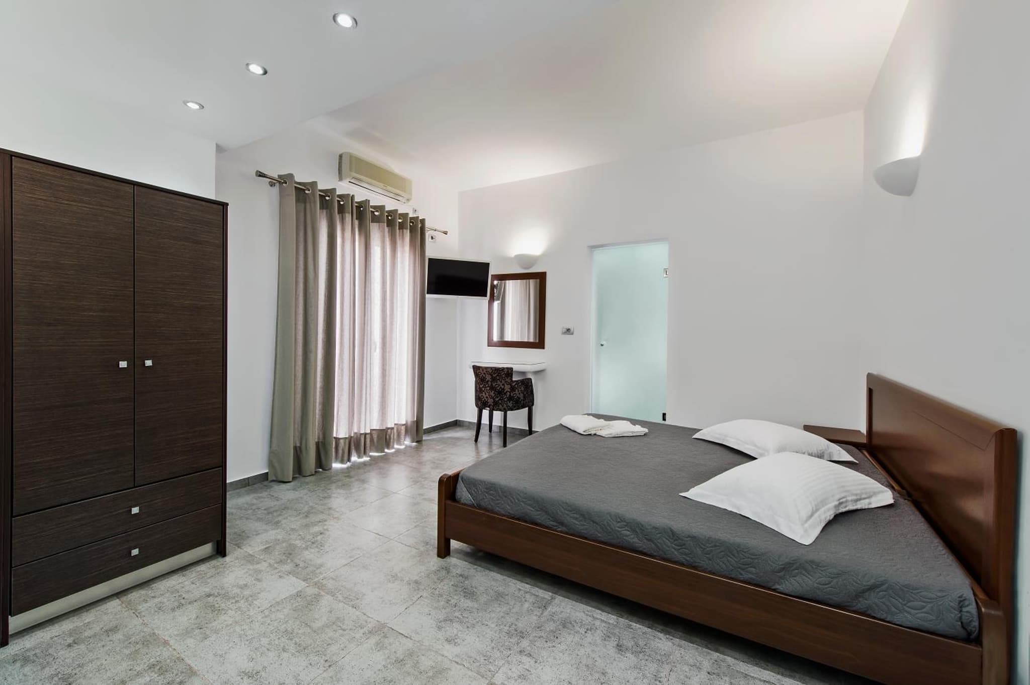 Gianna Suites photo 8