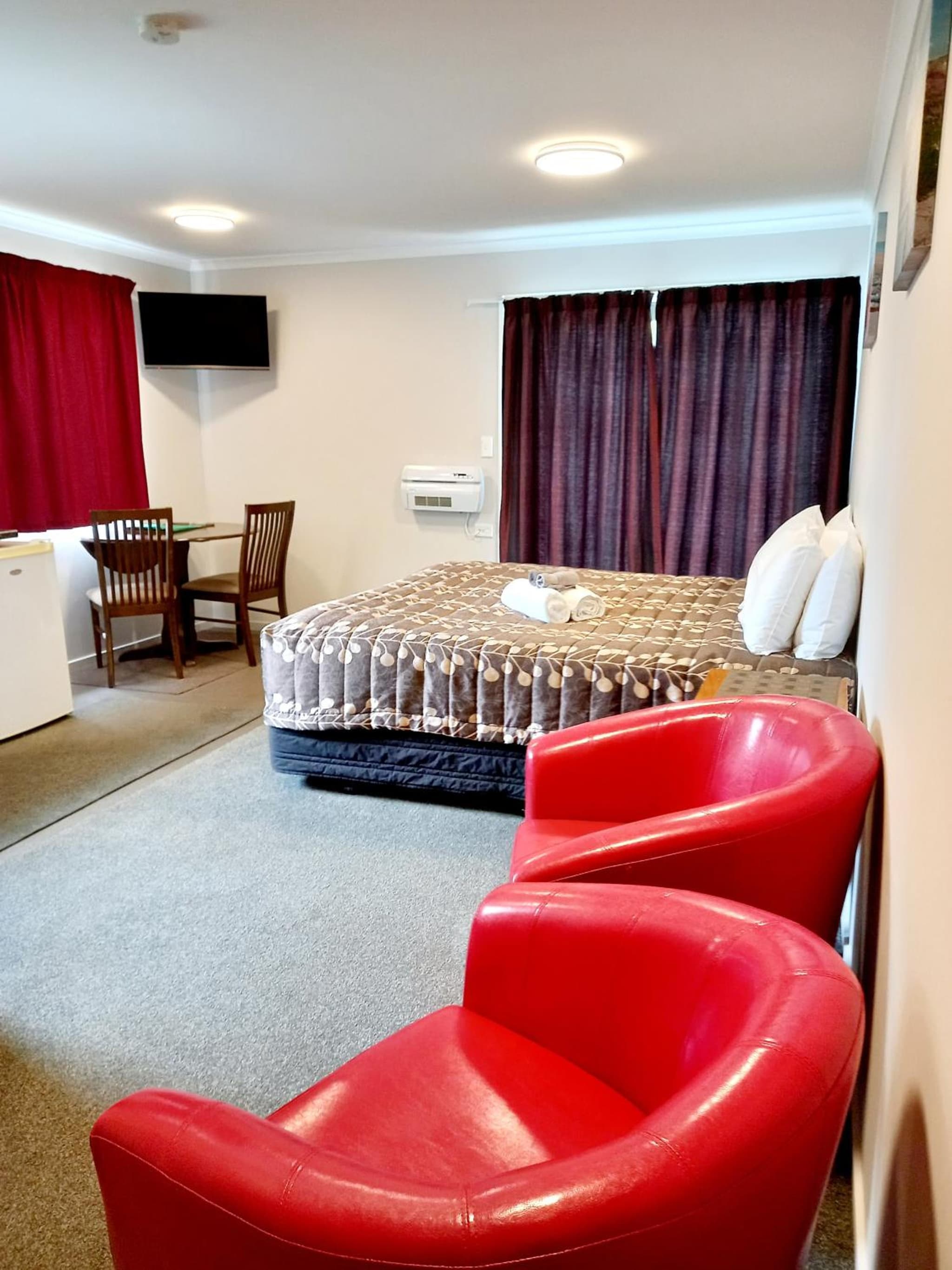 Academy Lodge Motel photo 6
