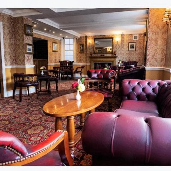 The Golden Lion Hotel photo 5