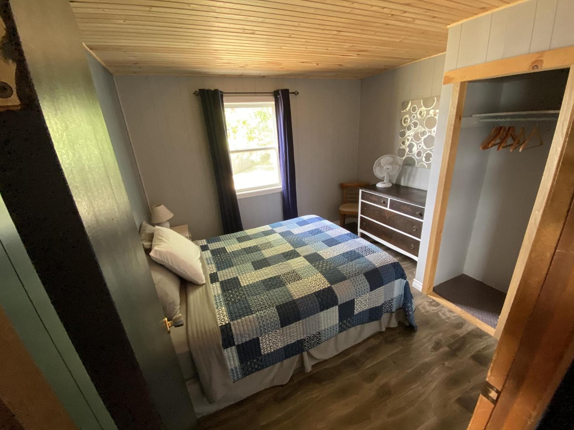The Pines Motel and Cottages photo 8