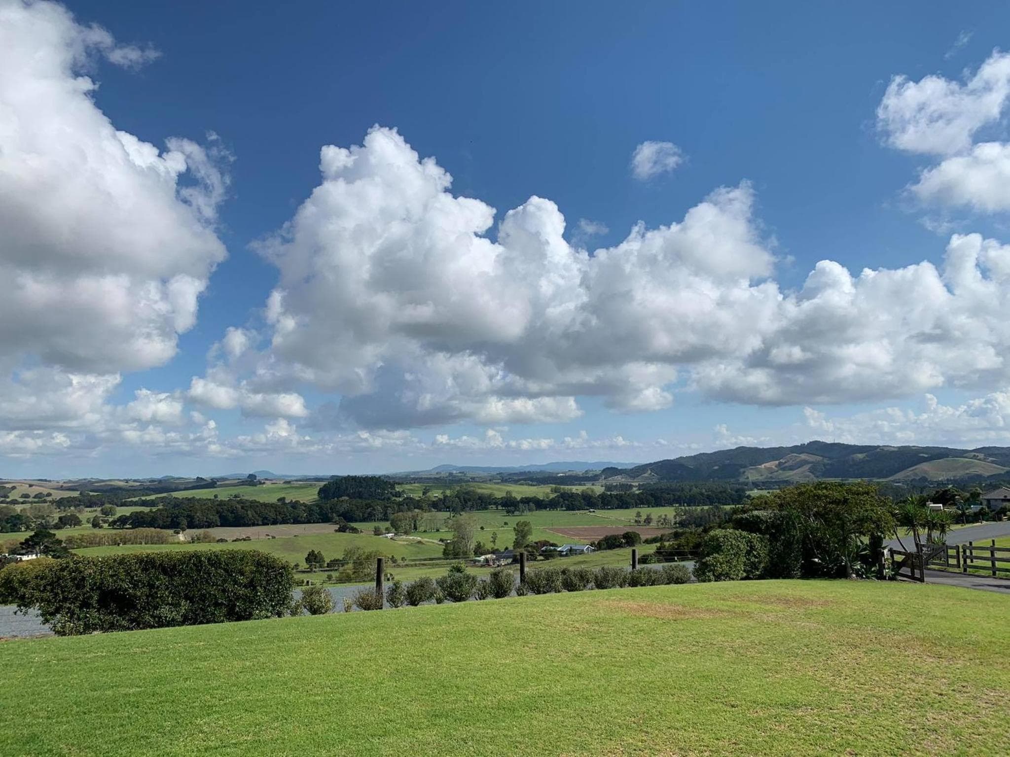 Views to unwind - self contained unit w/king bed photo 2