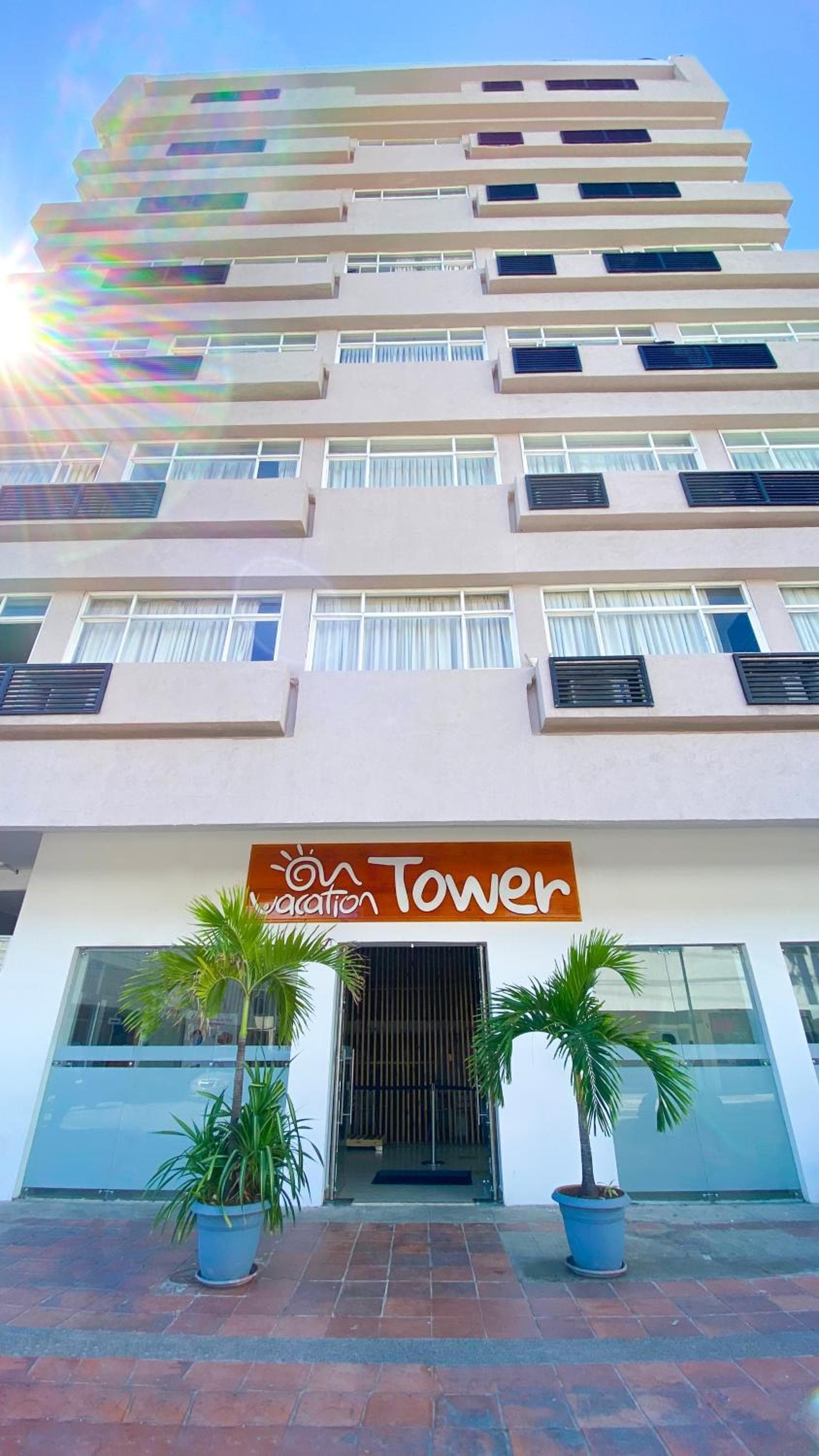 Hotel Tower by On vacation