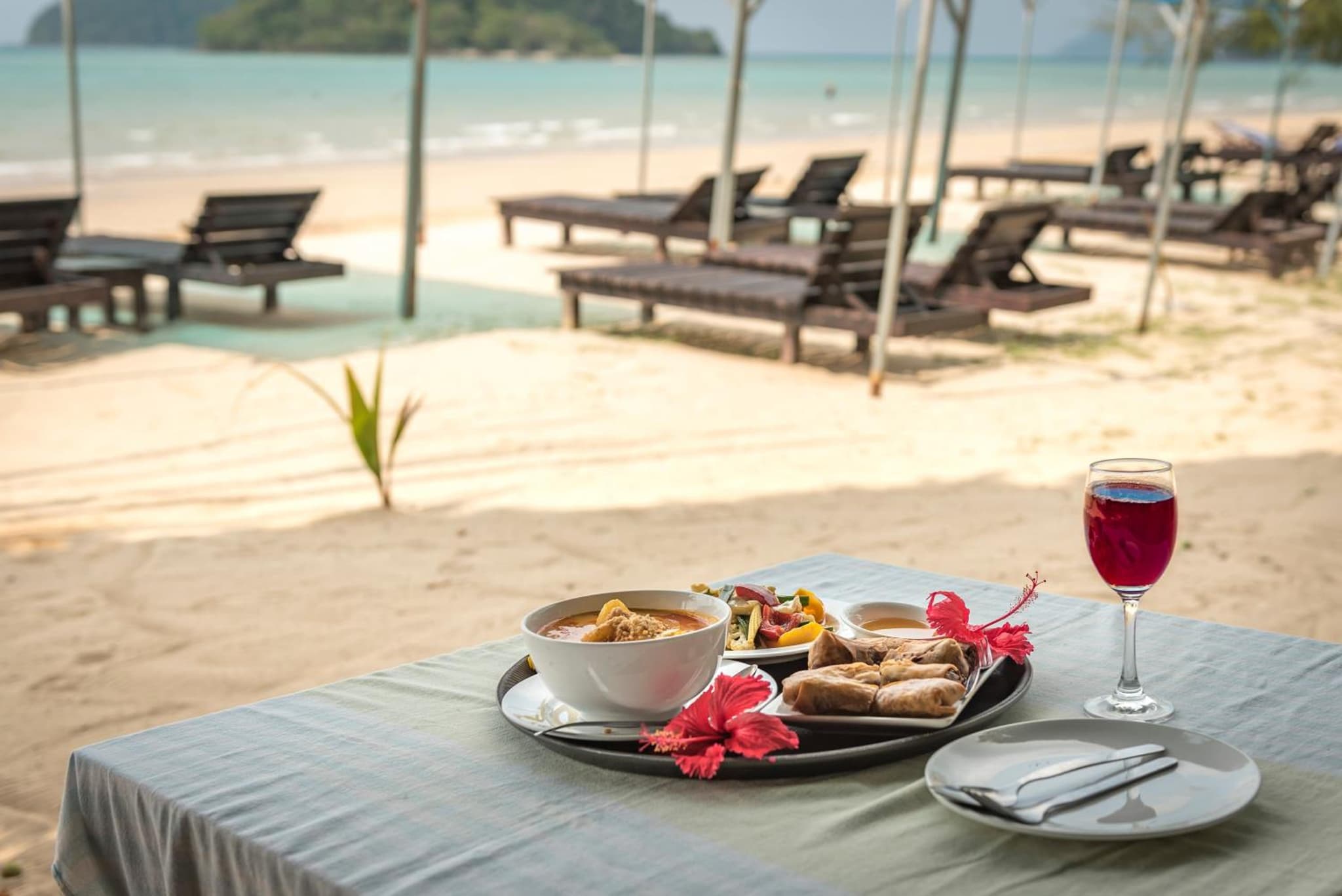 Sabai Beach Resort photo 5