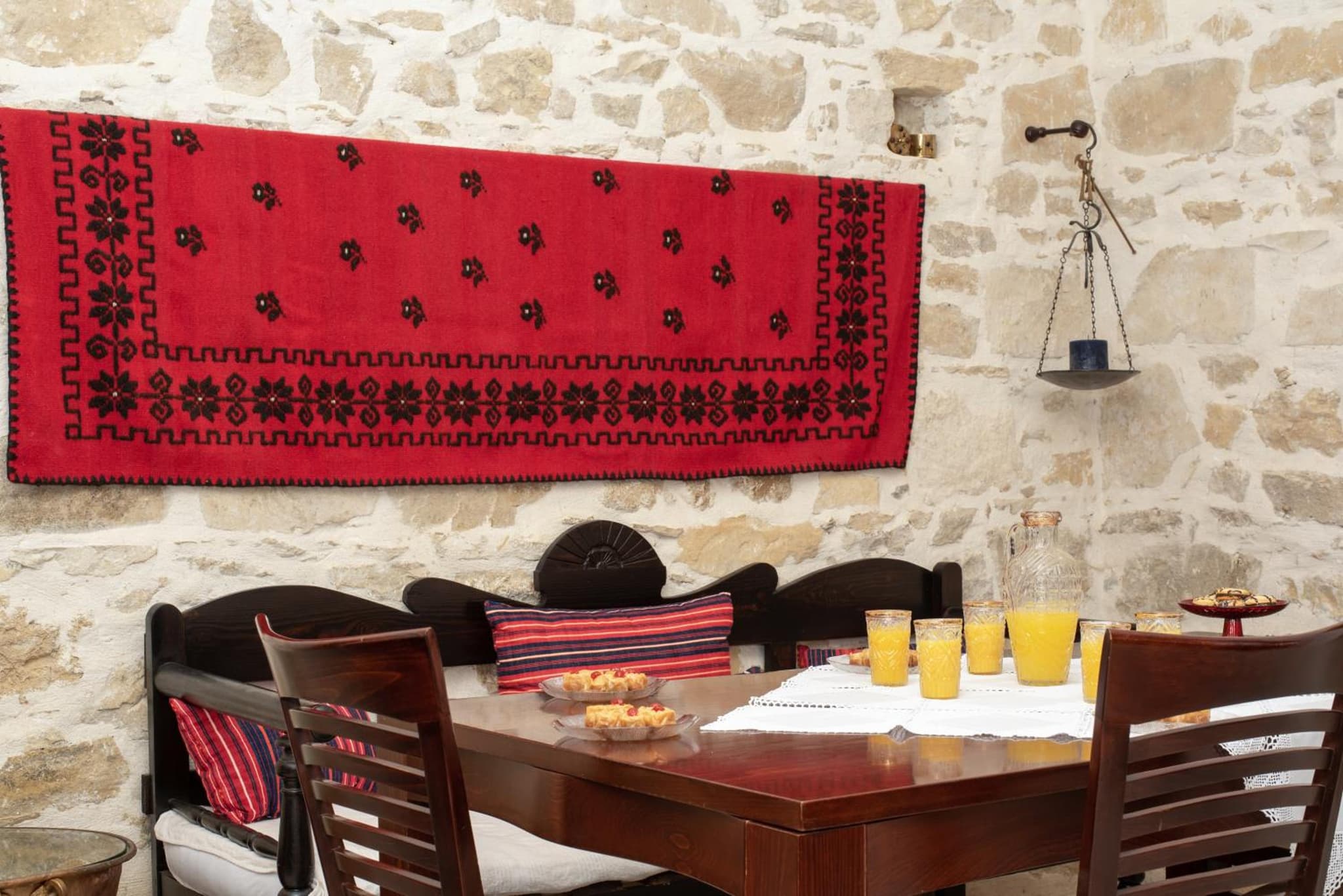Zeus Traditional House photo 7