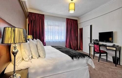 Ascot Hotel photo 6