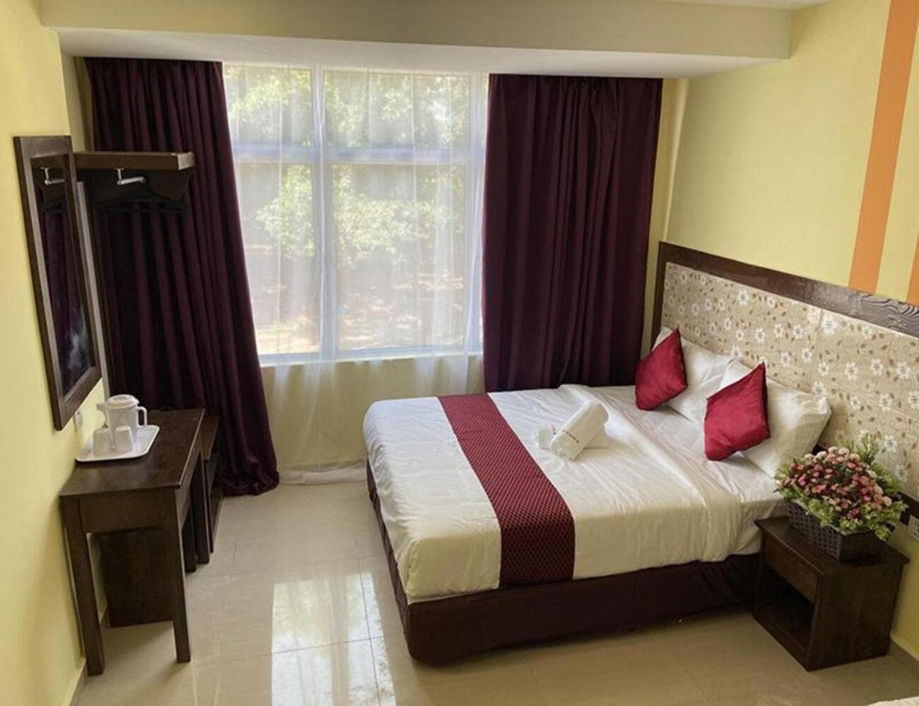 Sun Inns Hotel Meru Raya photo 2