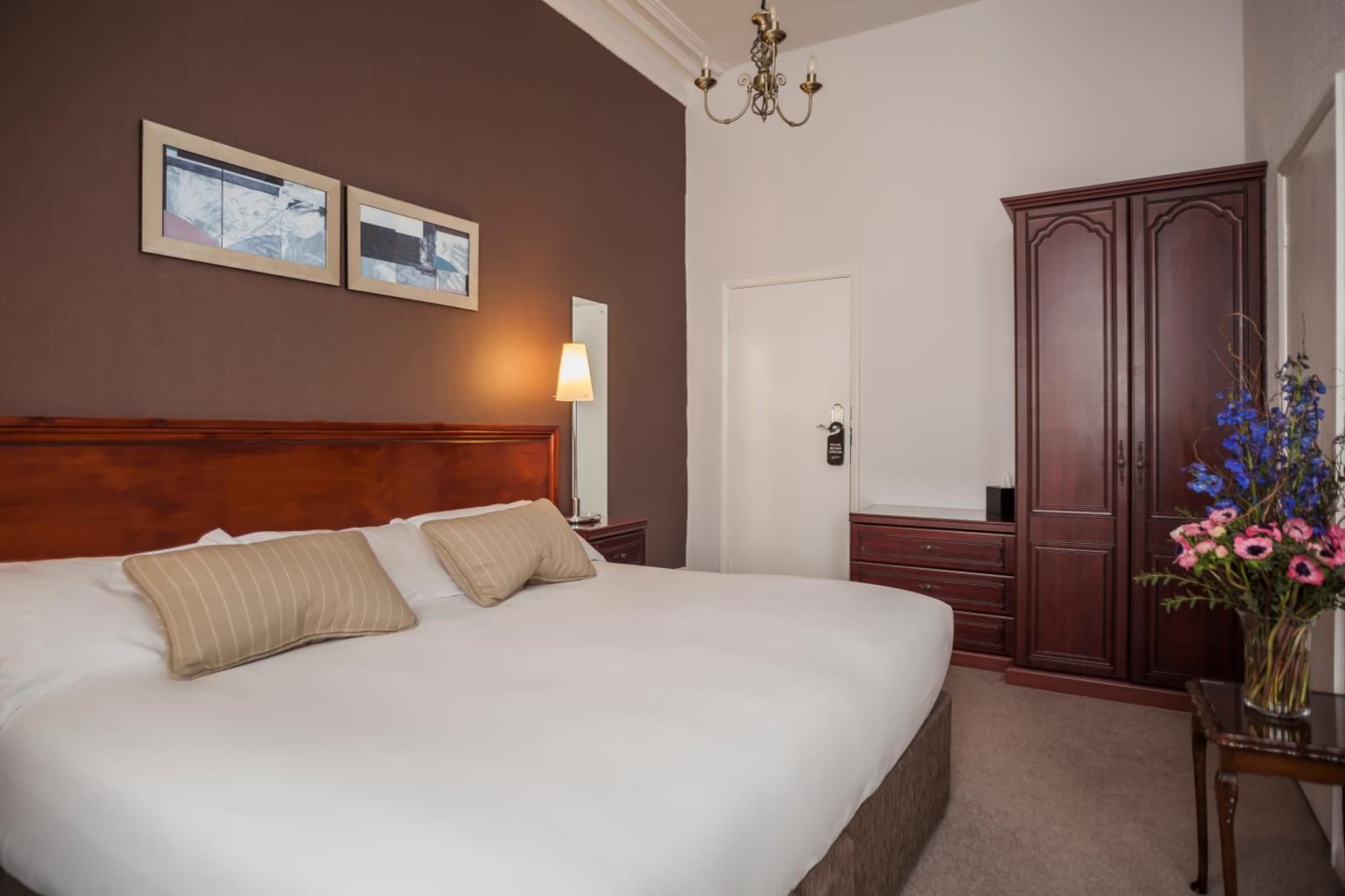 OYO Devonshire Park Hotel photo 9