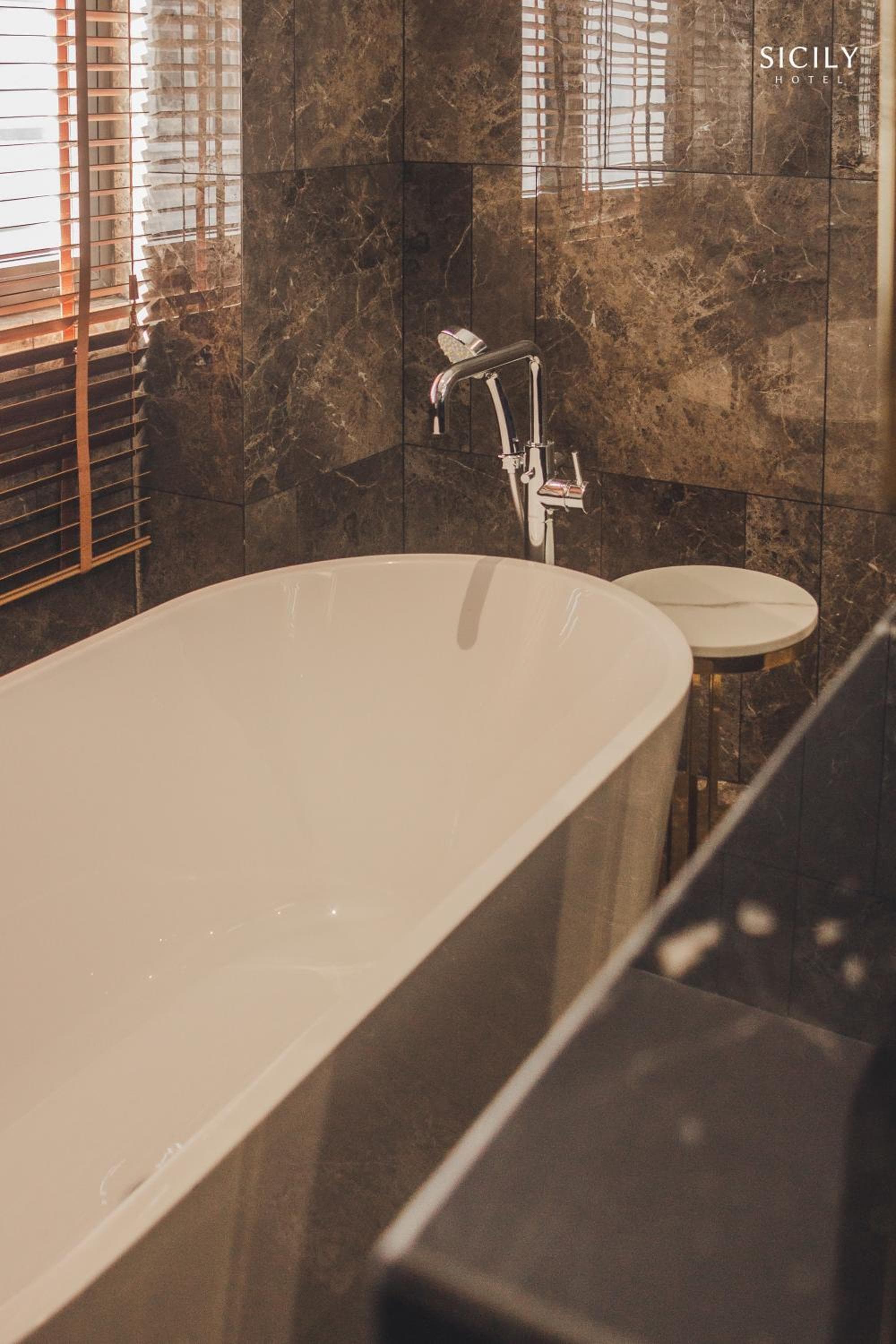 Sicily Hotel Grand World Phú Quốc photo 2