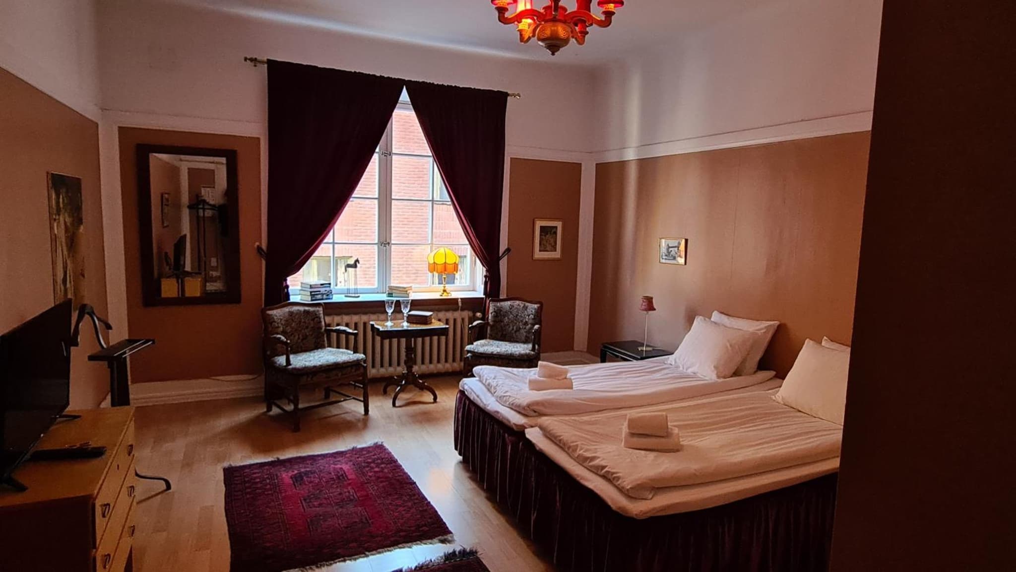 hotel room
