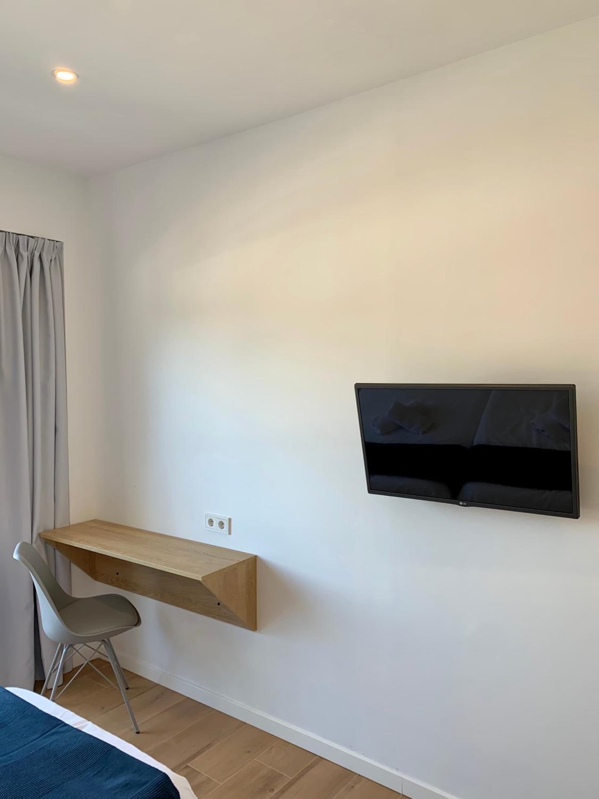 Hostal Alzina photo 3