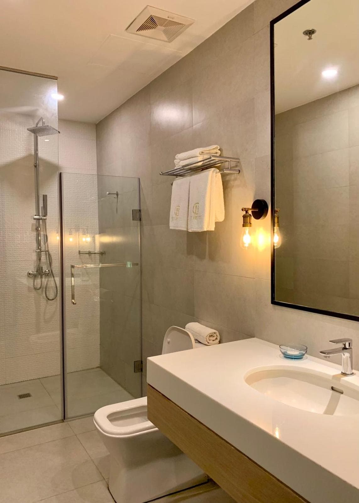 JET Hotel Lipa City photo 2