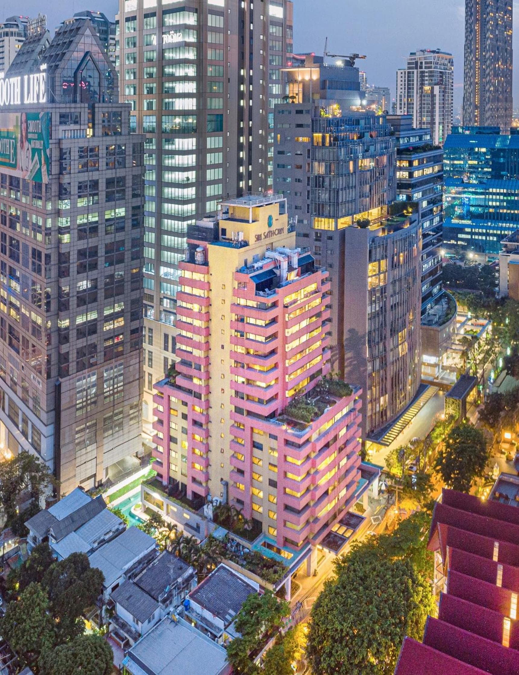 The Quarter Saladaeng by UHG - Walk to Central Park & The Common
