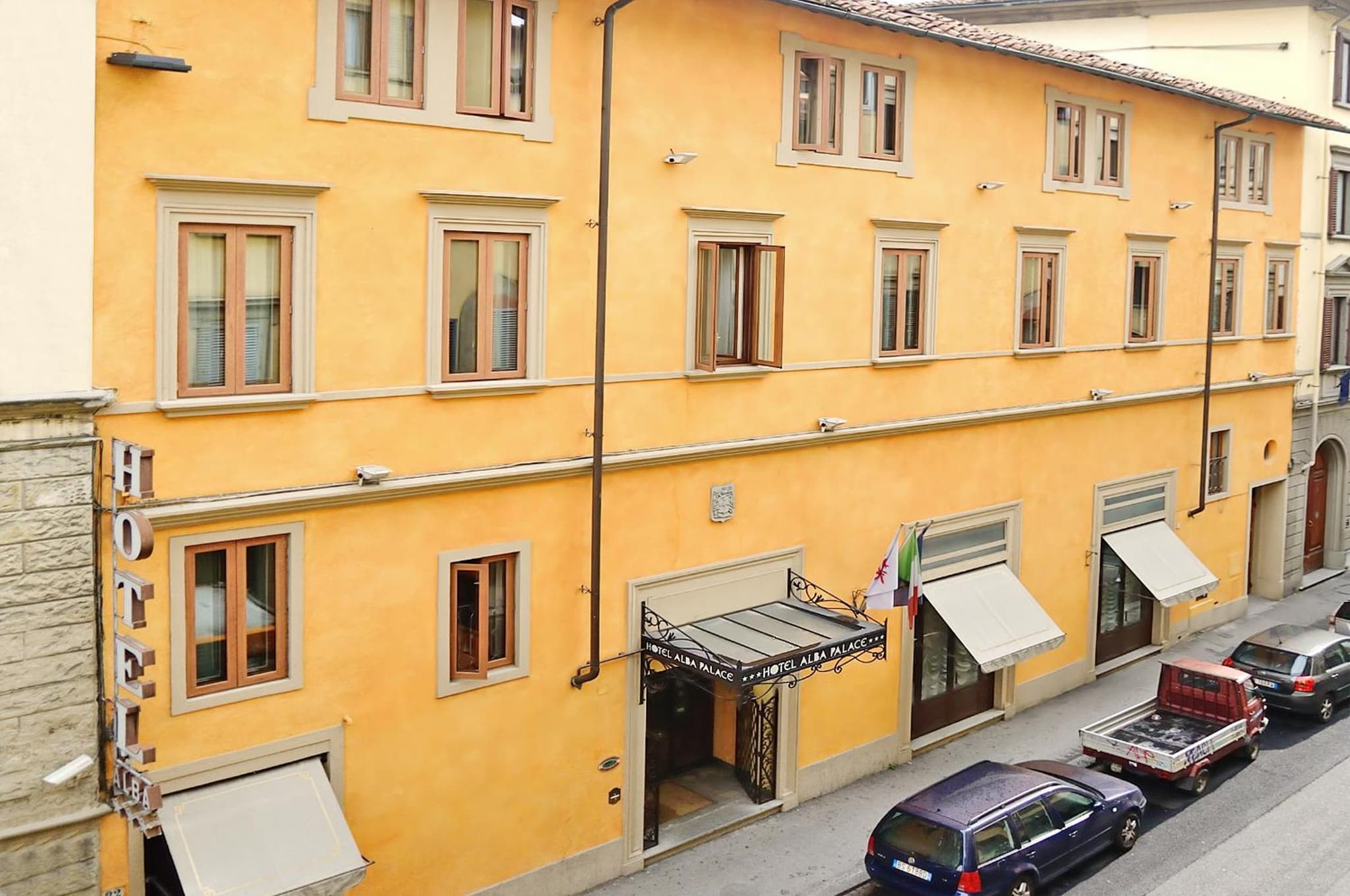 Hotel Alba Palace