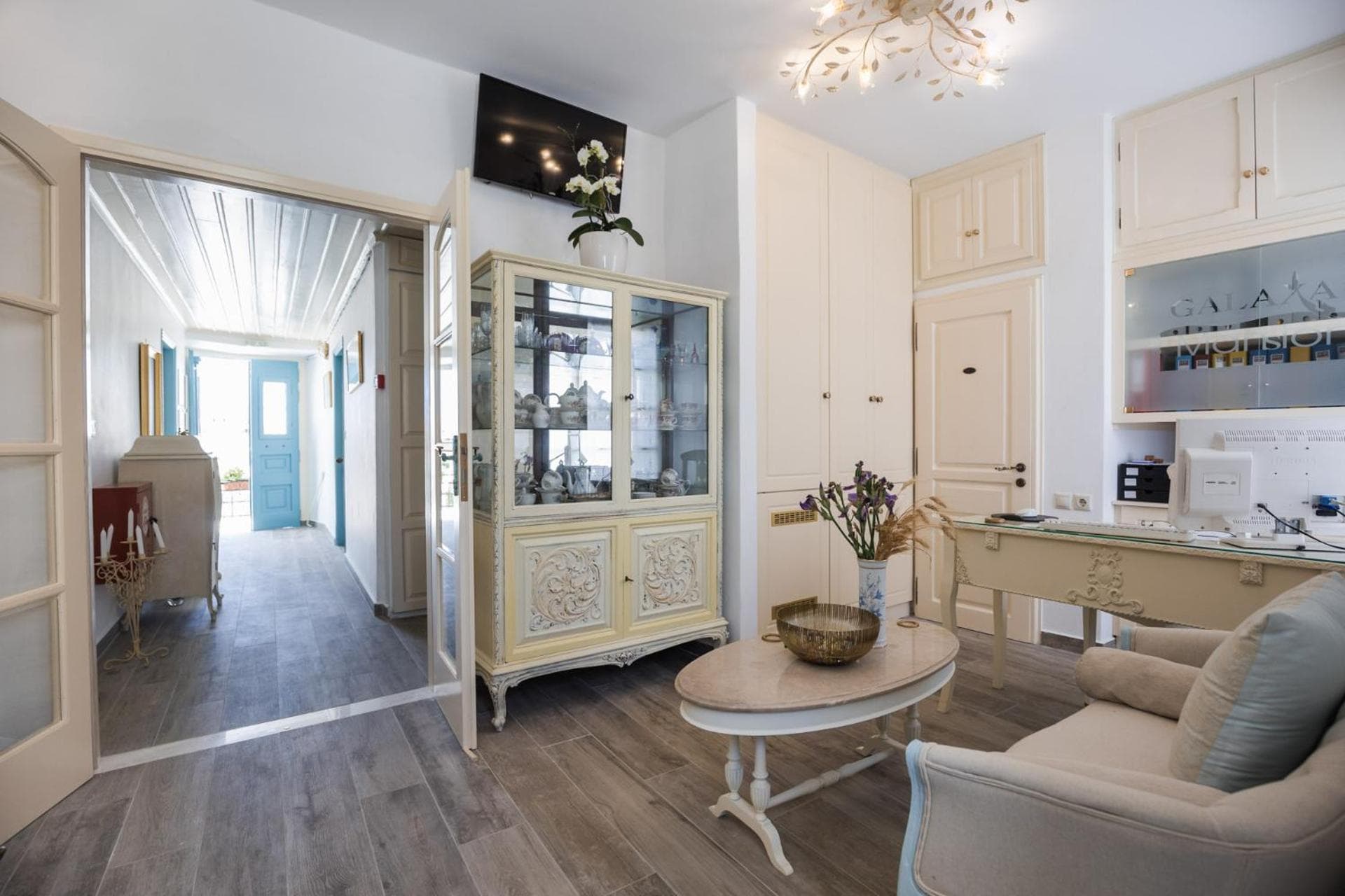 Galaxa Mansion photo 2