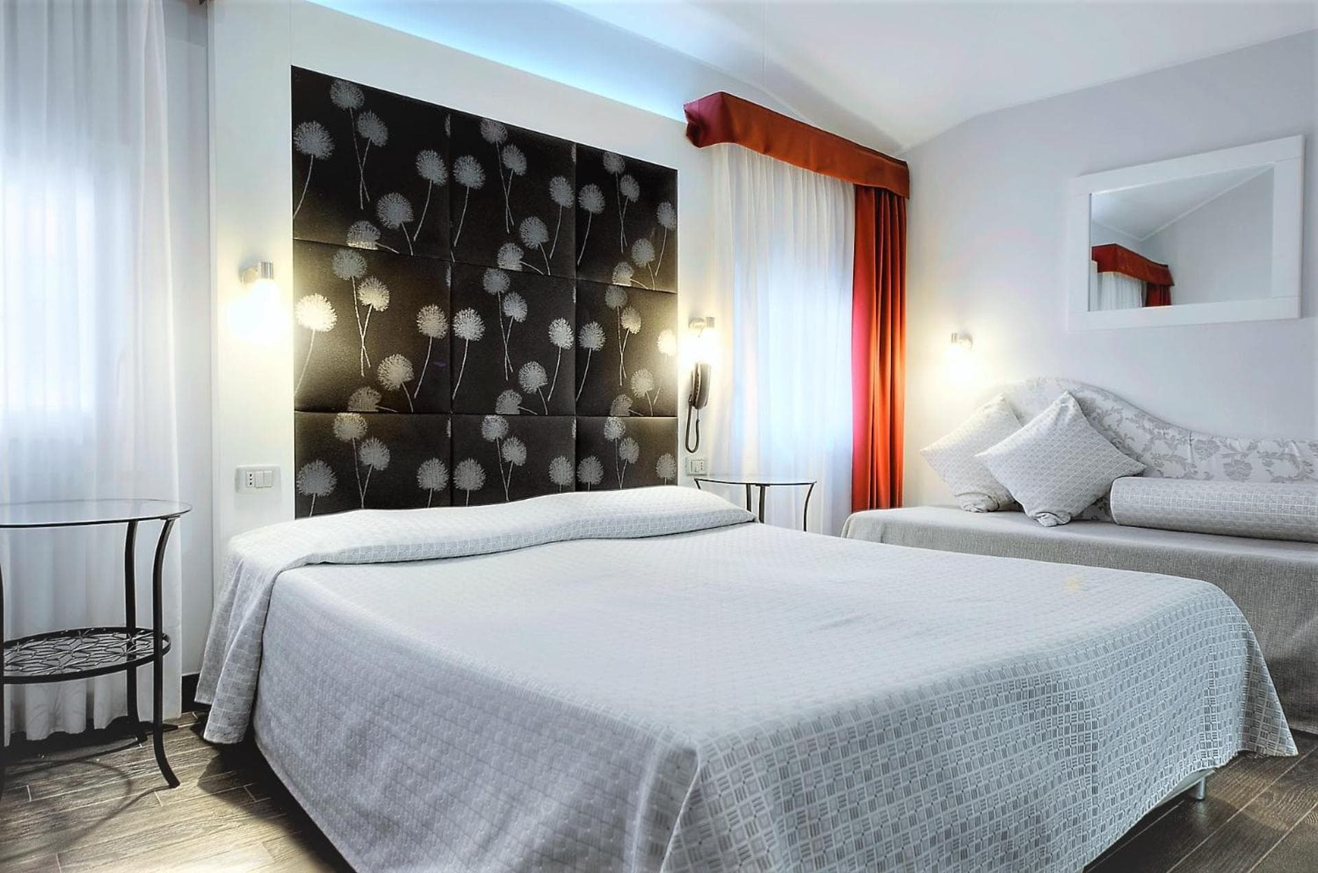 Hotel Aaron photo 4