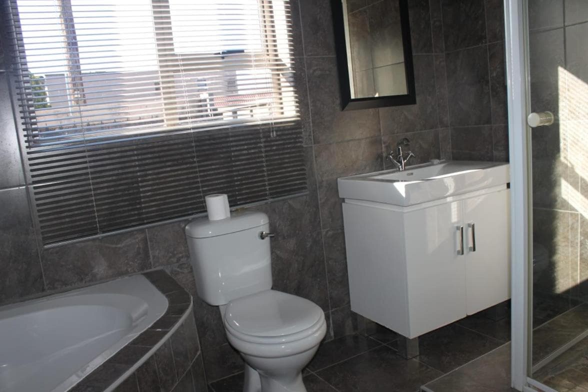 Lapaleholo Guesthouse photo 7
