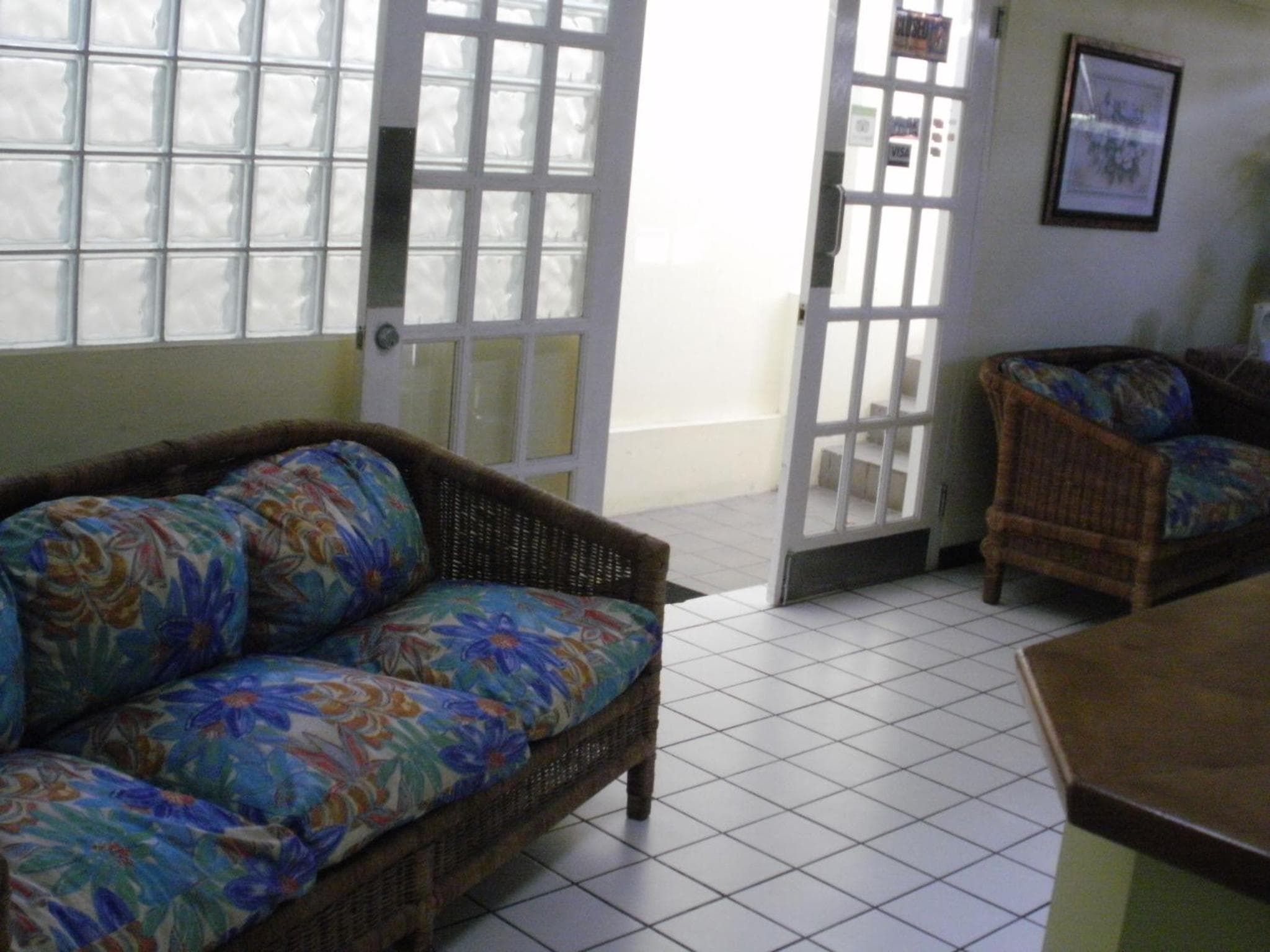 Pineapple Court Hotel photo 8