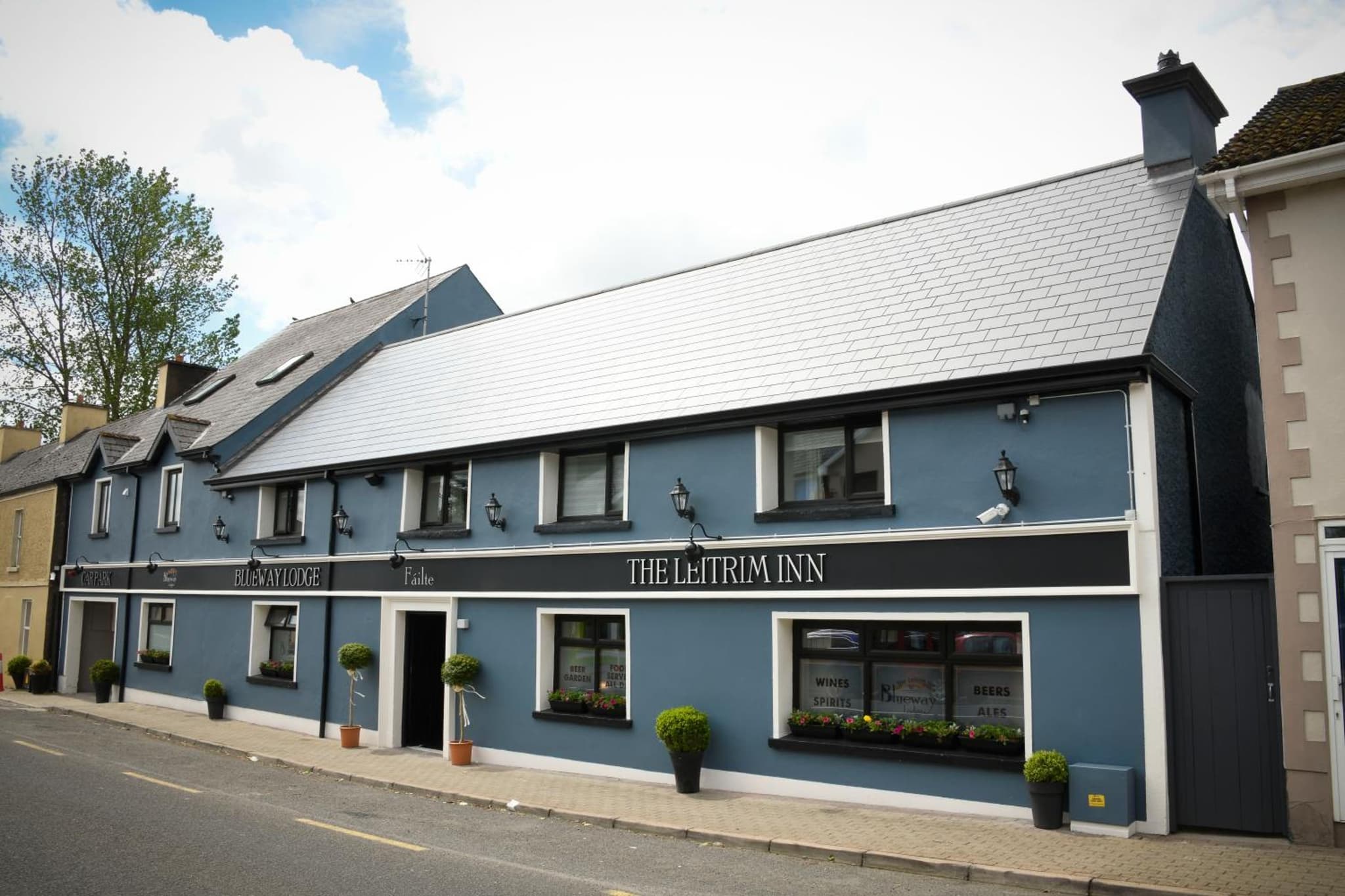 The Leitrim Inn and Blueway Lodge photo 2