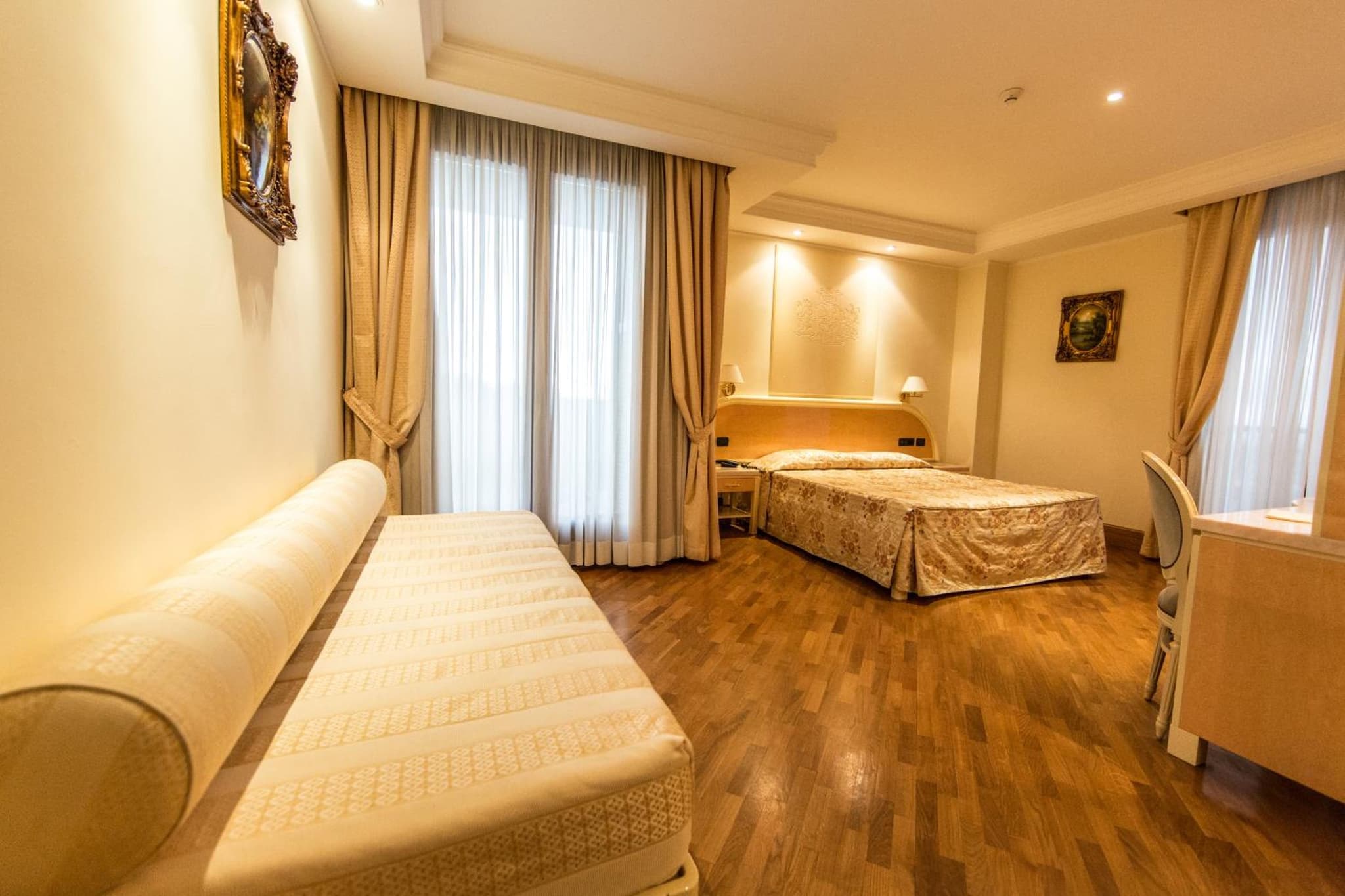 LH Hotel Domus Caesari photo 4