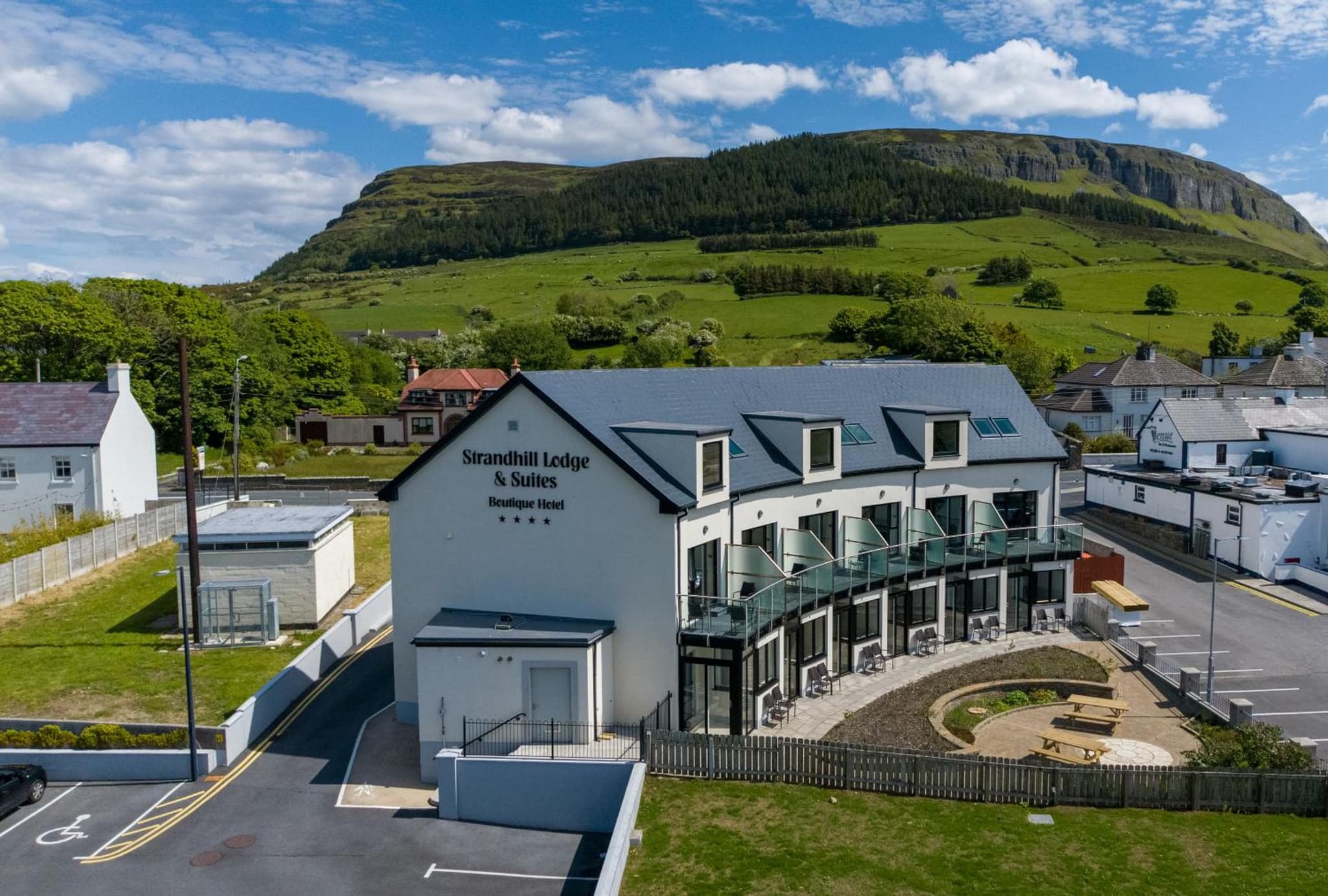 Strandhill Boutique Hotel Lodge and Suites