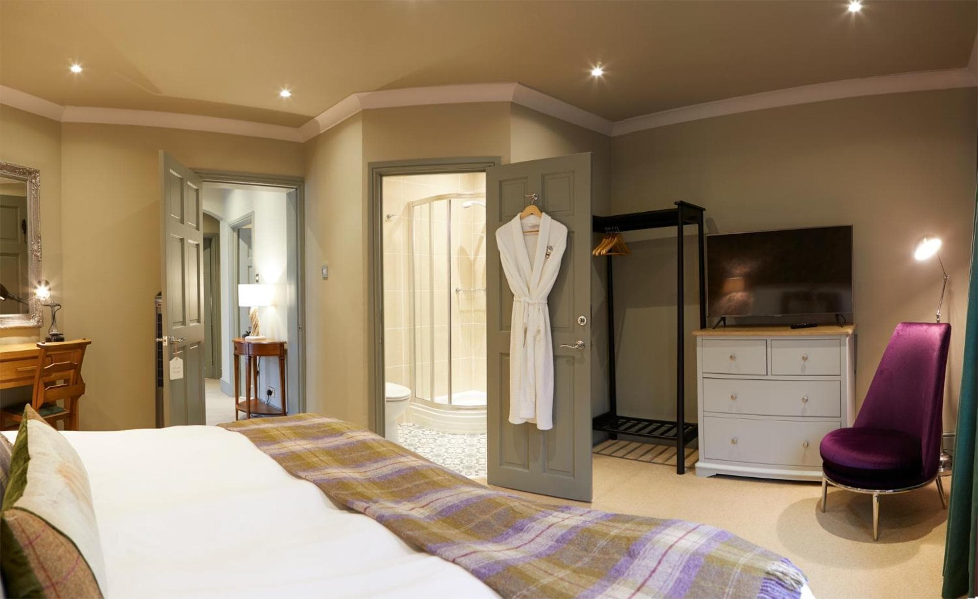 The Plough Inn & Cottages photo 5
