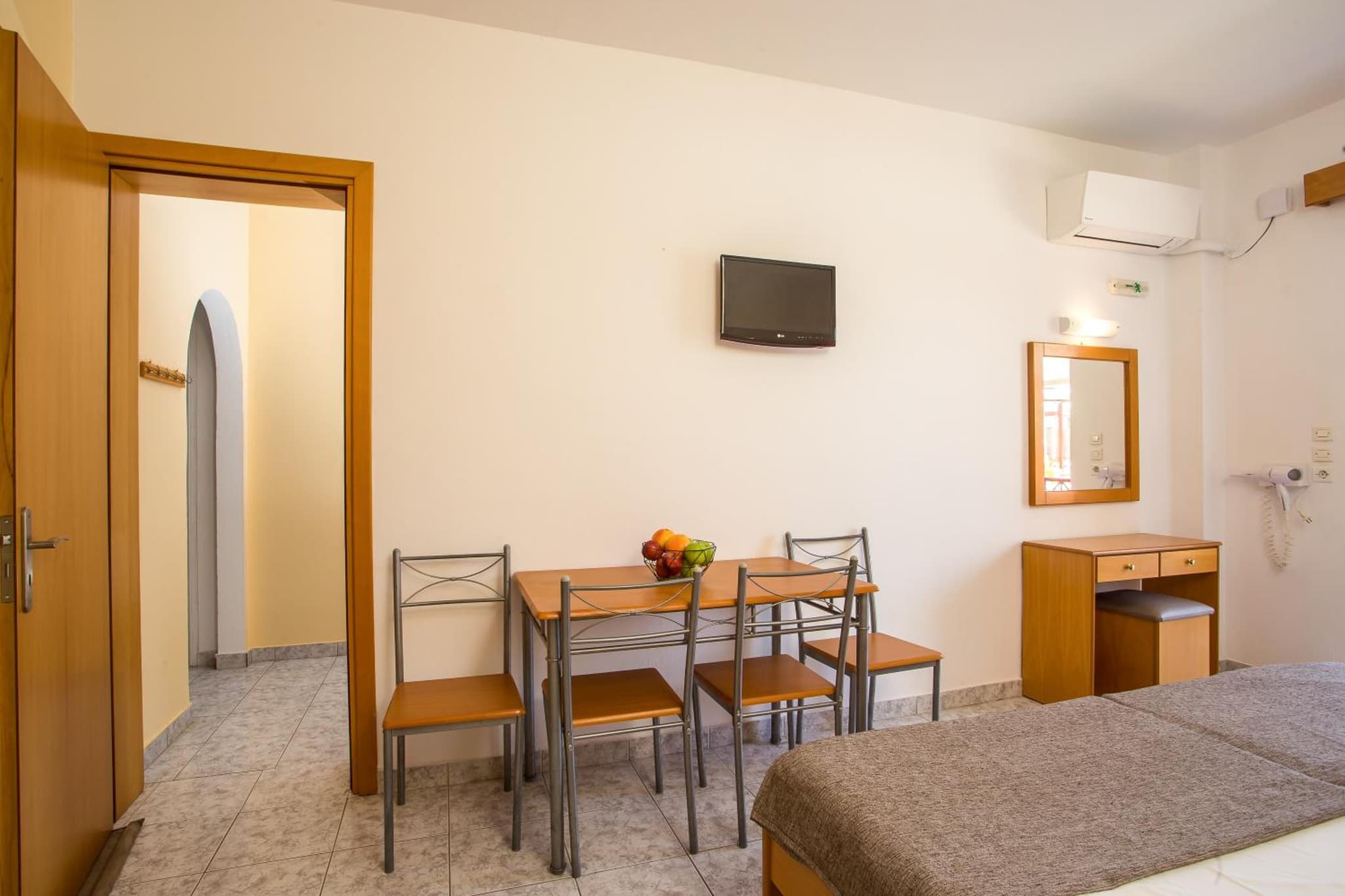Dias Studios & Suites photo 6