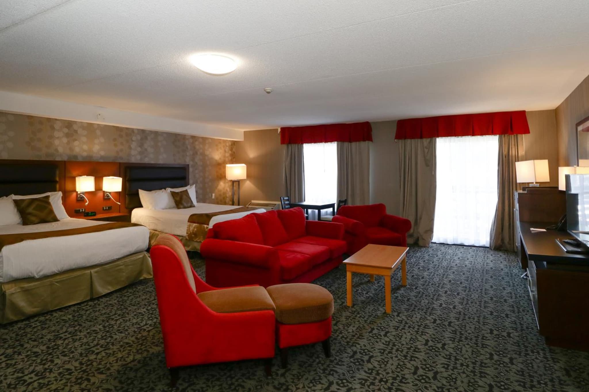 Ramada by Wyndham Jackson's Point photo 5