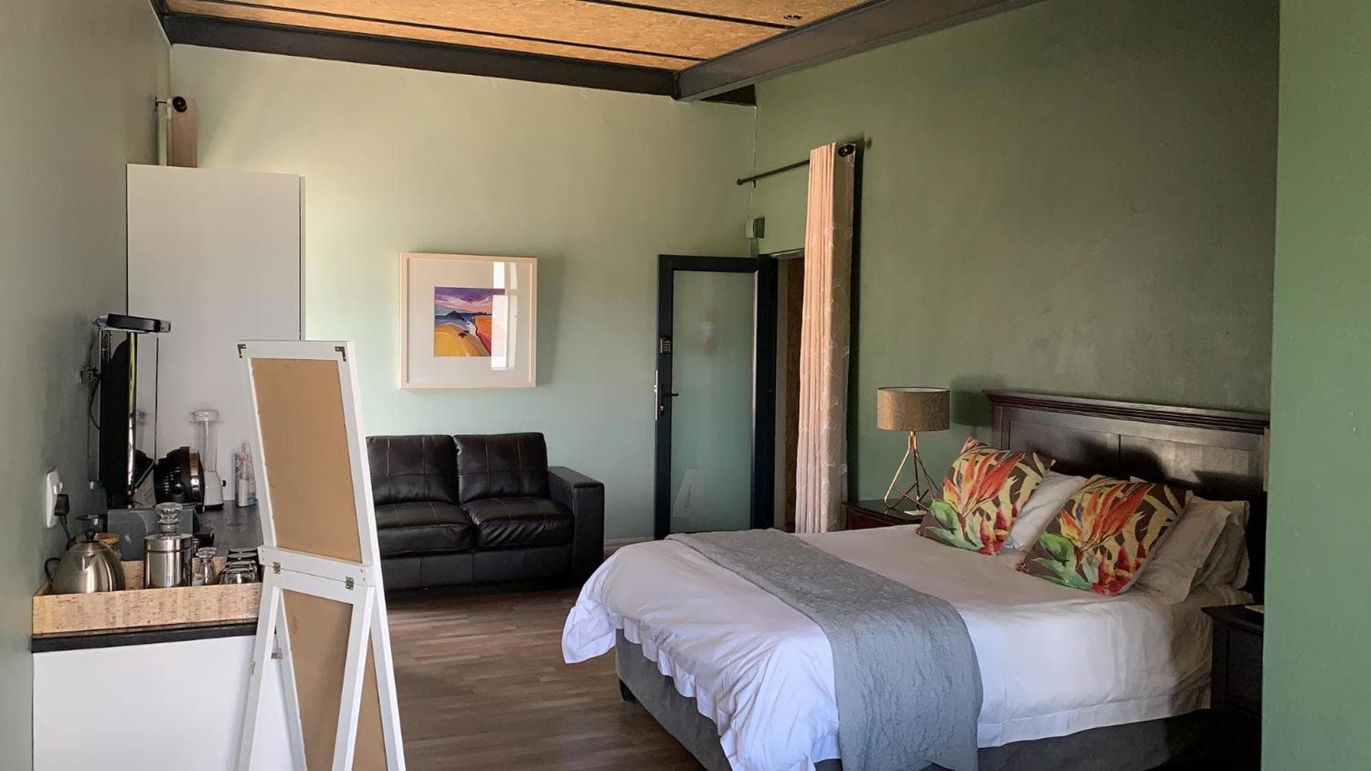 The Courtyard Guest House photo 9