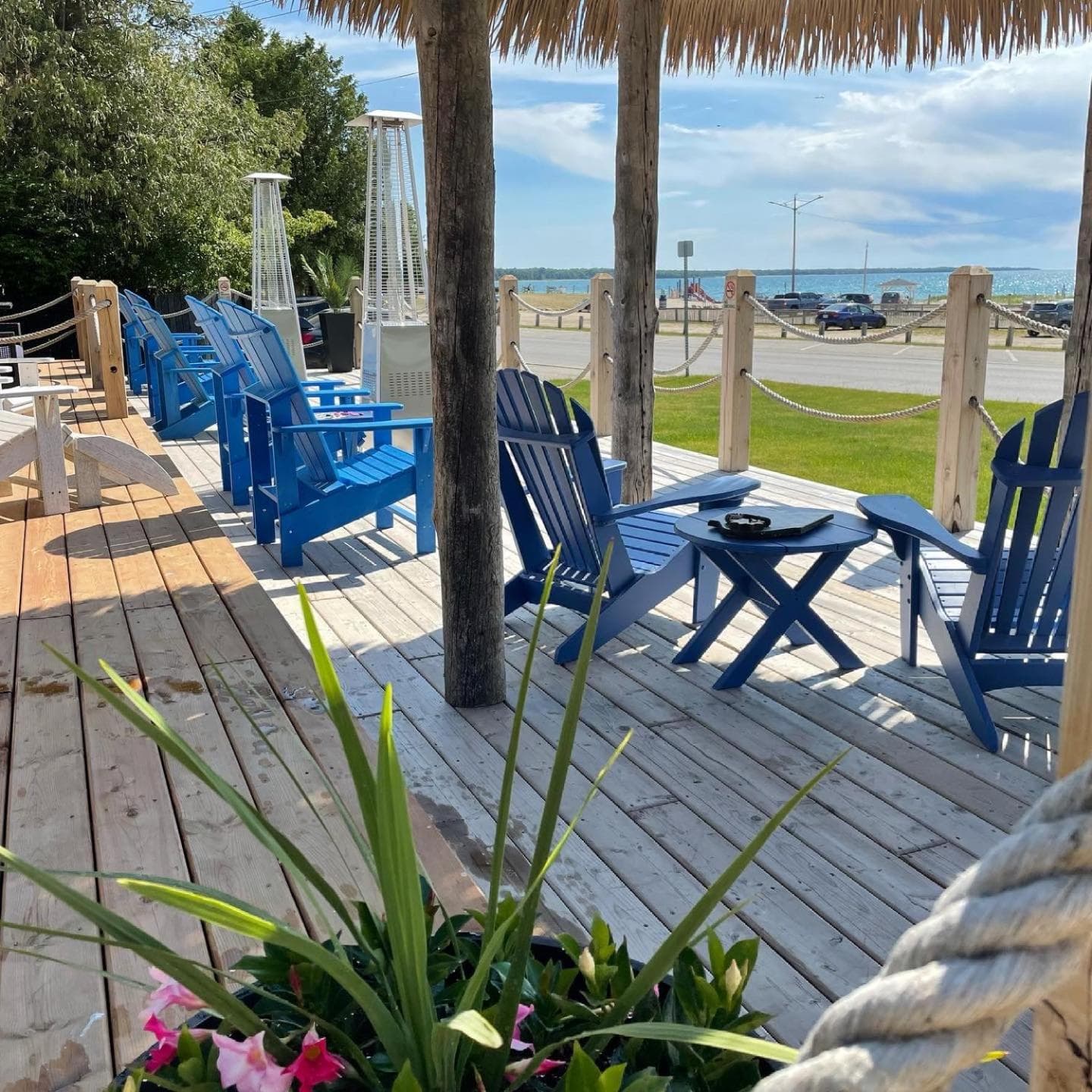 Paradise Inn On the Beach photo 9