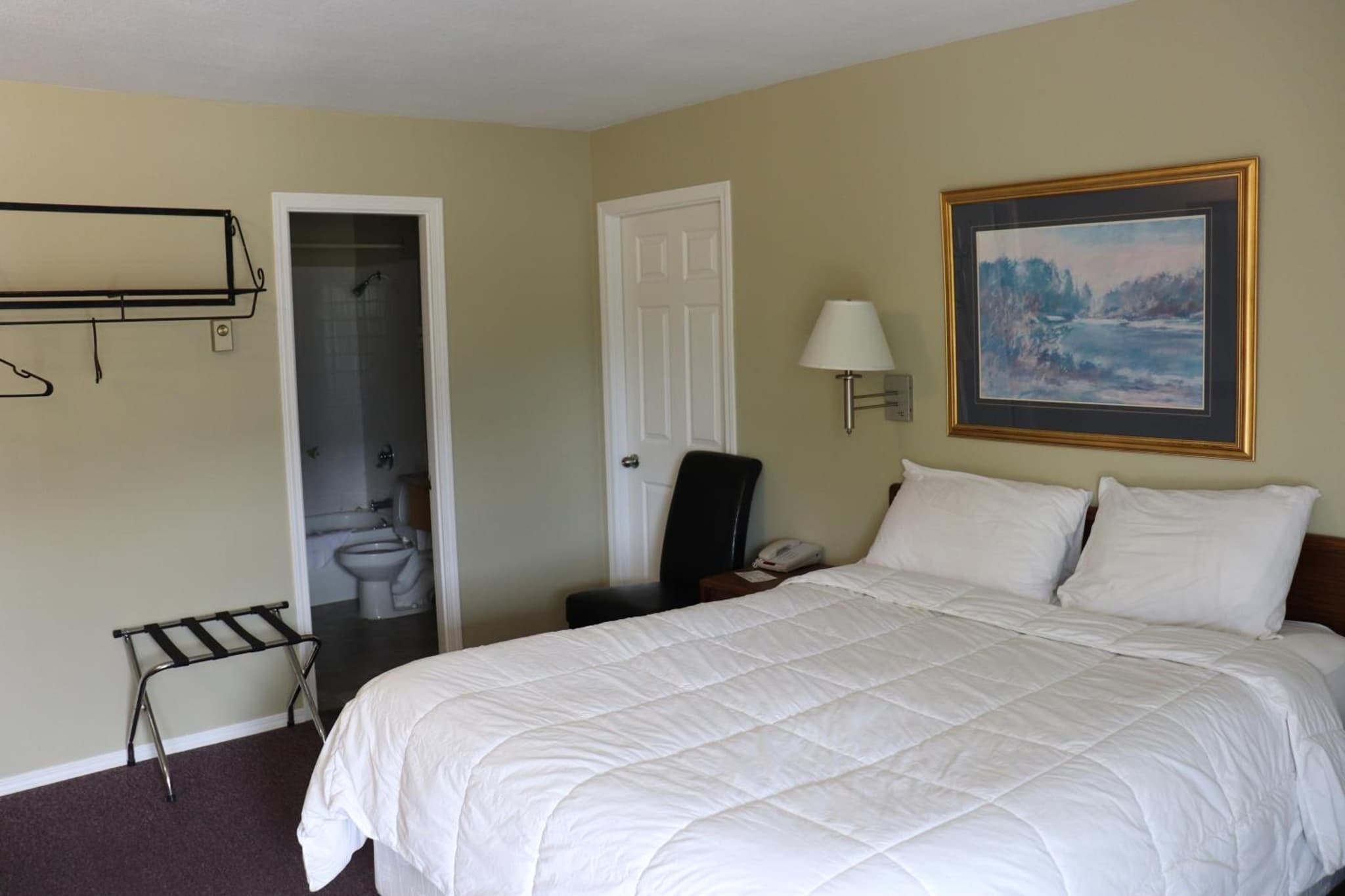 Clearwater Country Inn photo 5