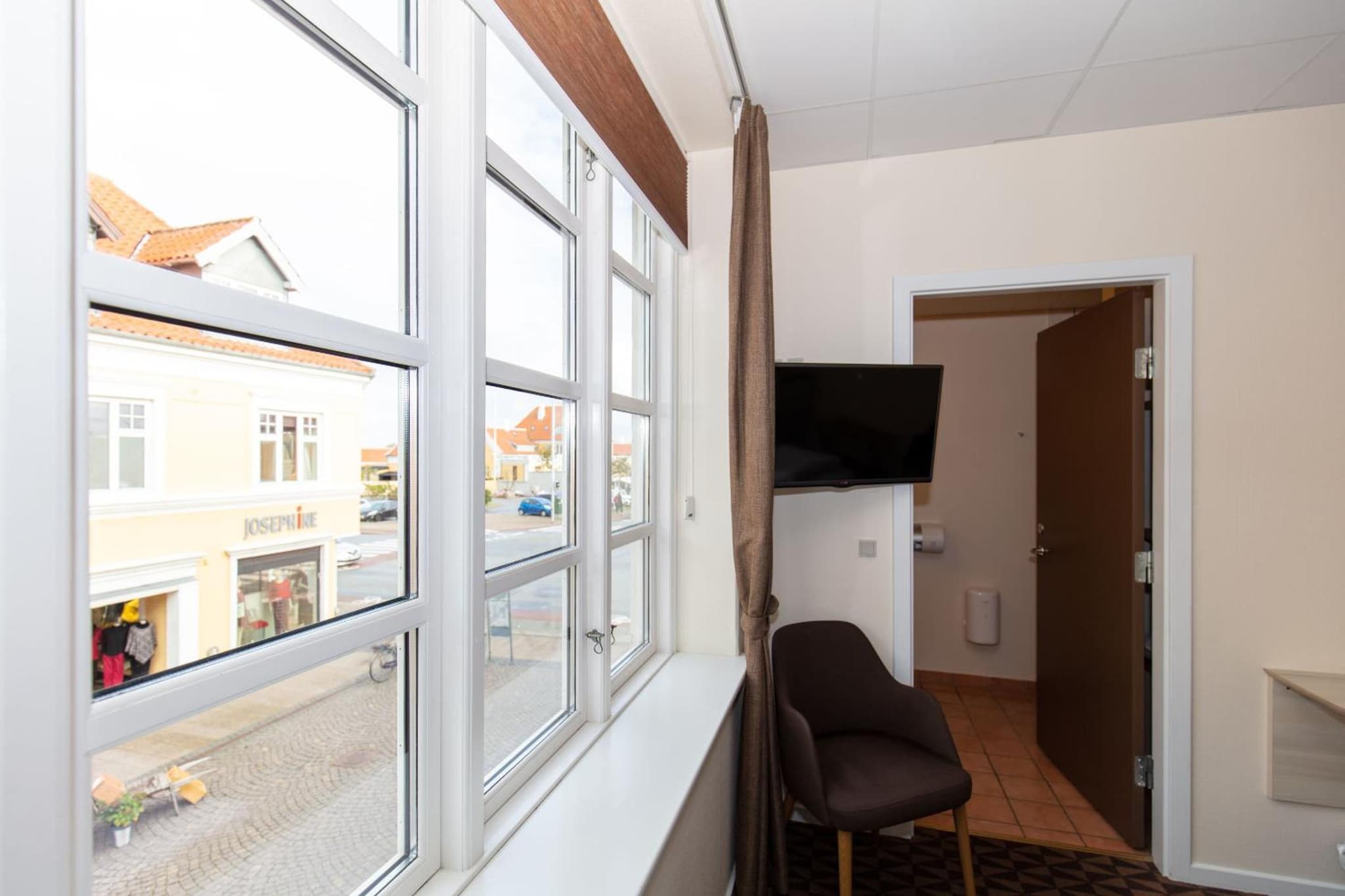 Foldens Hotel photo 4