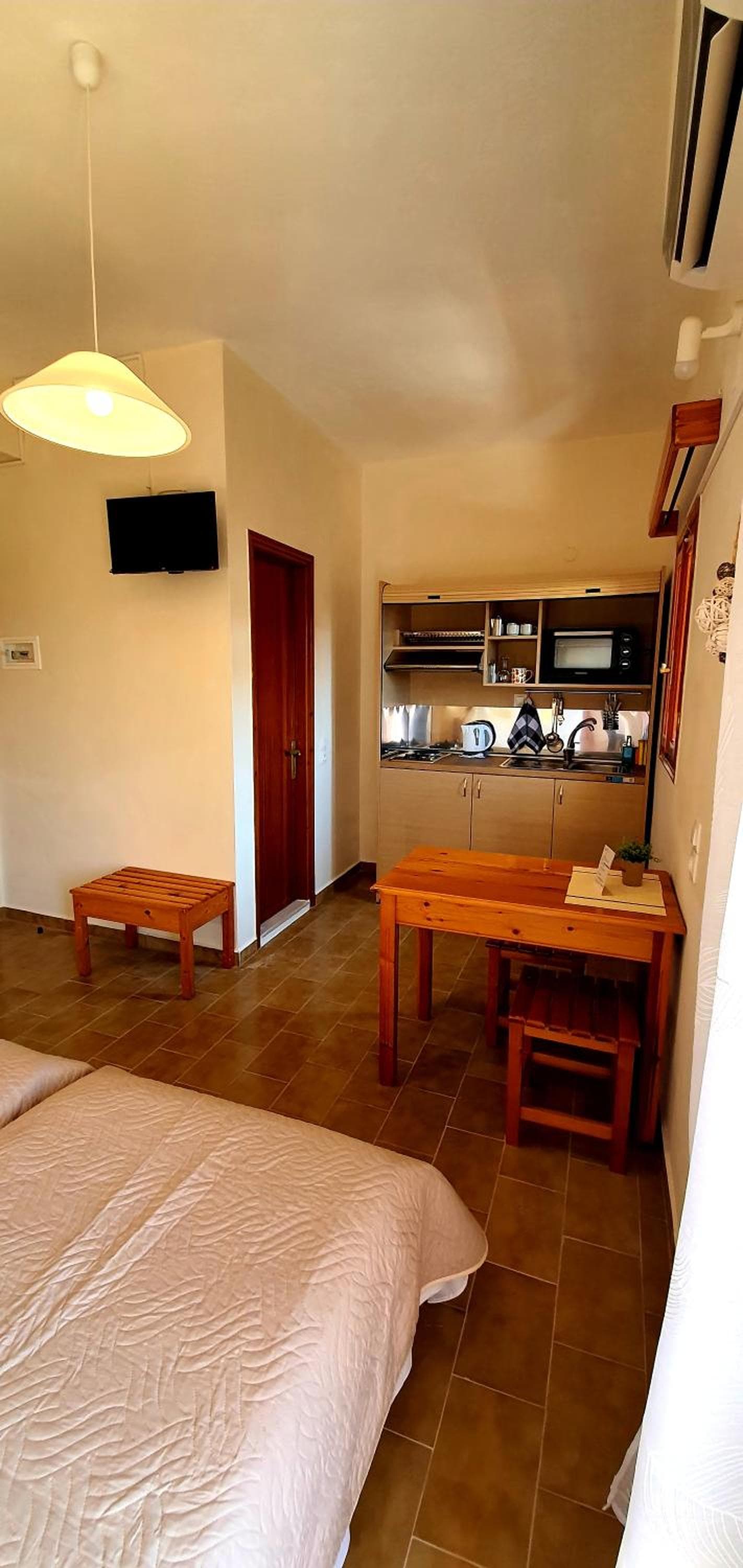 Nicoll Apartments photo 4