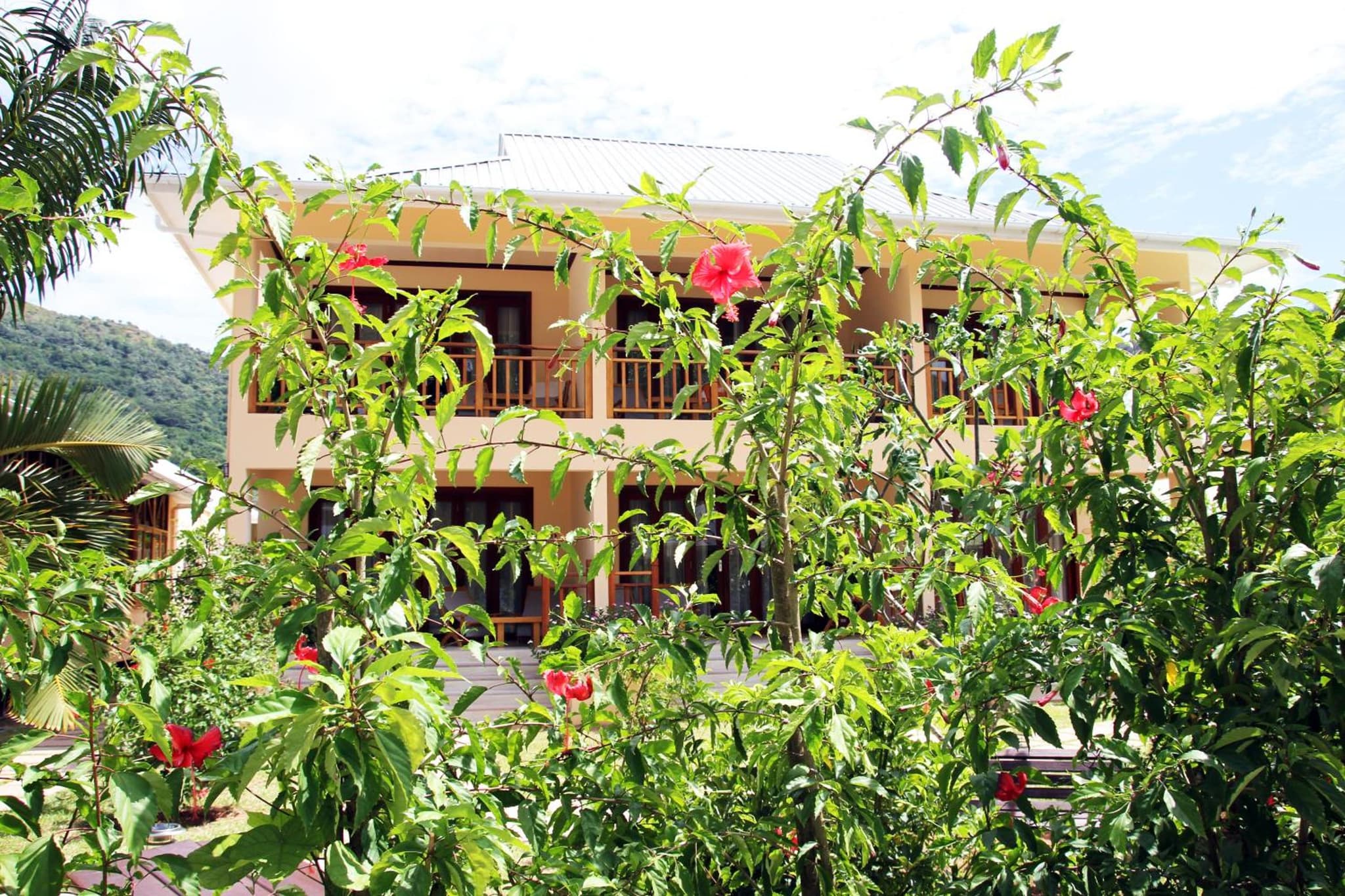 Pirogue Lodge