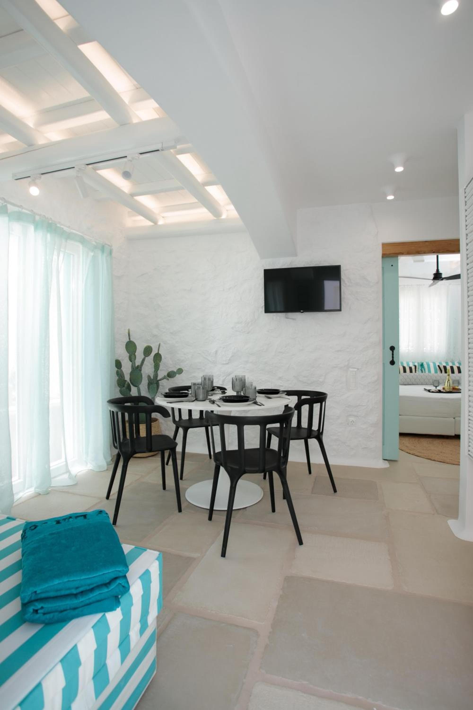 Majo Suites Hotel photo 7