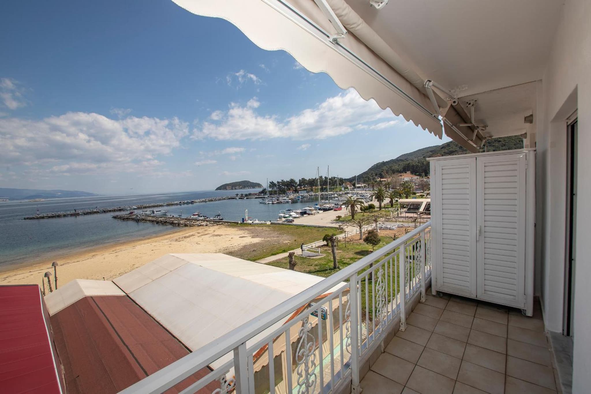 Seaview studio photo 8
