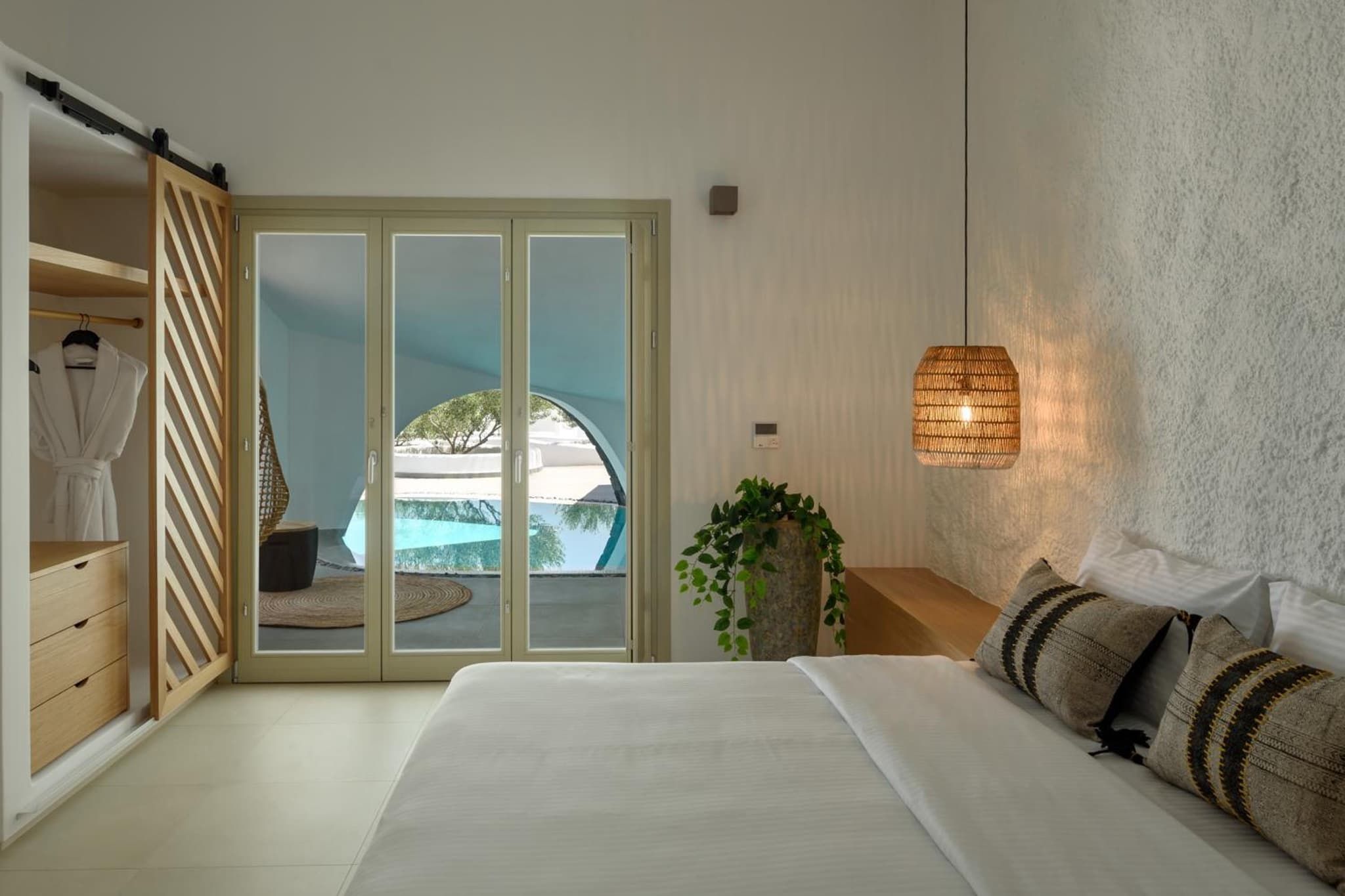 Este Luxury Suites photo 9