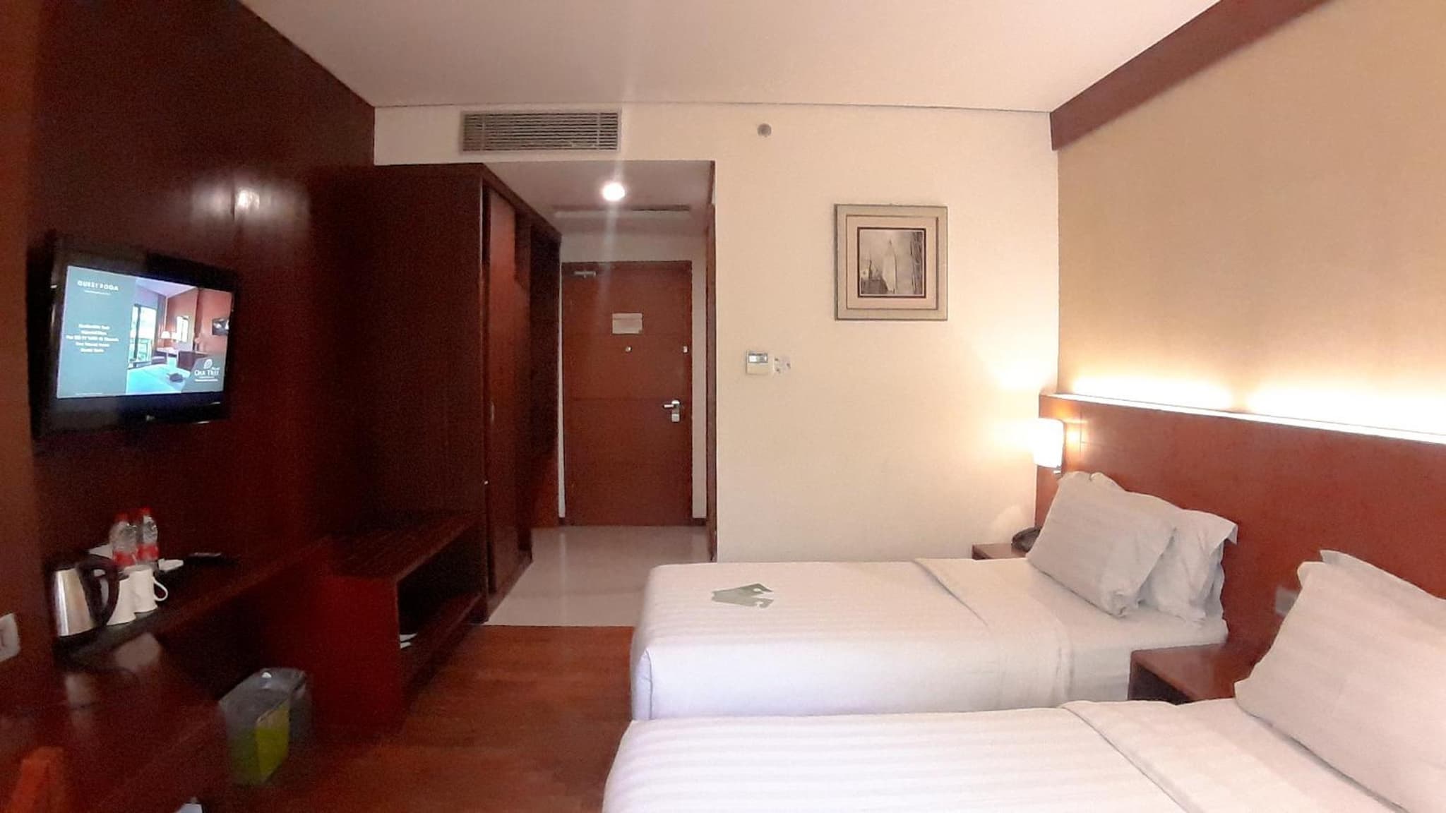 Oak Tree Emerald Hotel & Coventions Semarang photo 8