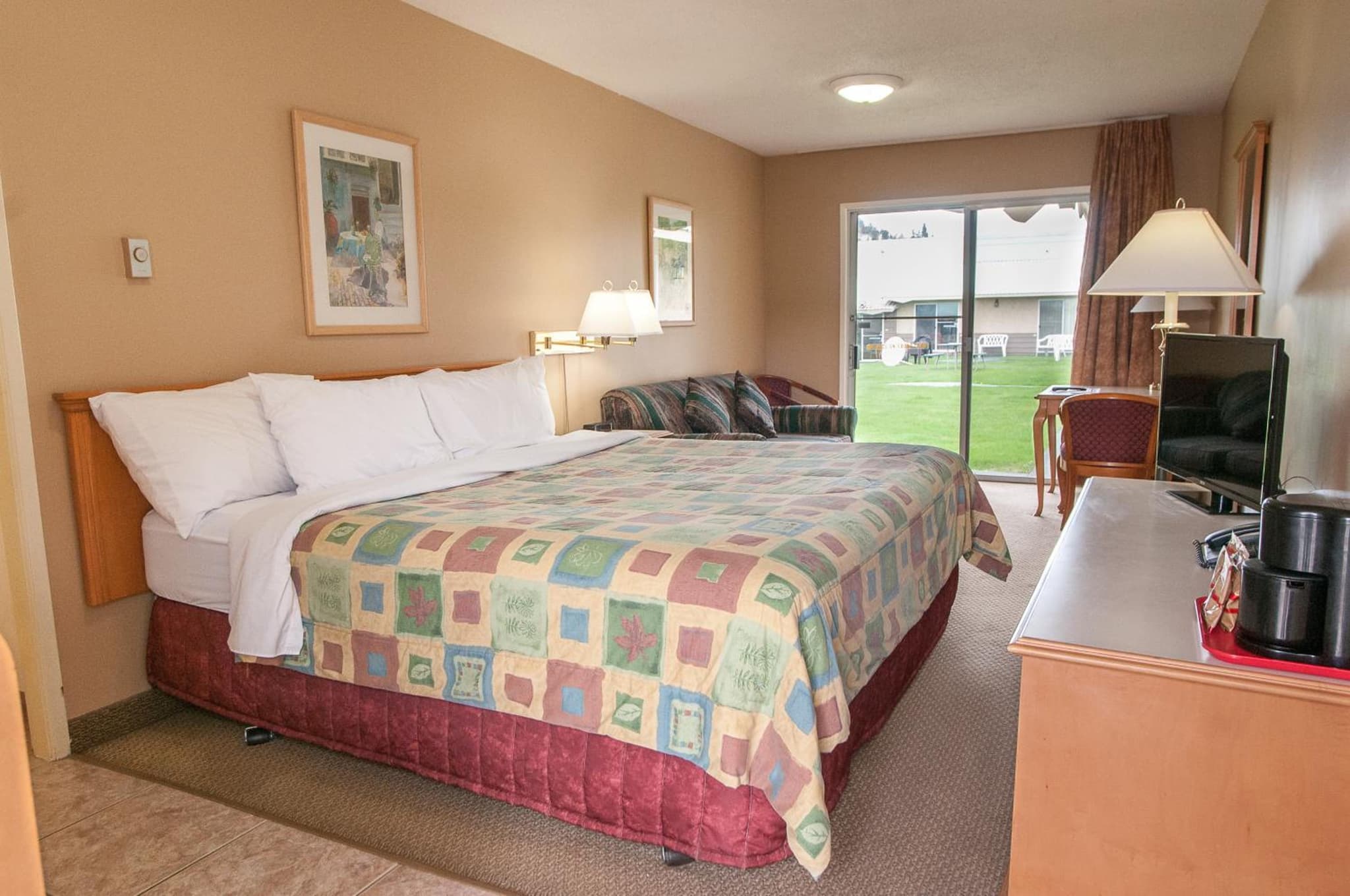 Okanagan Seasons Resort photo 9