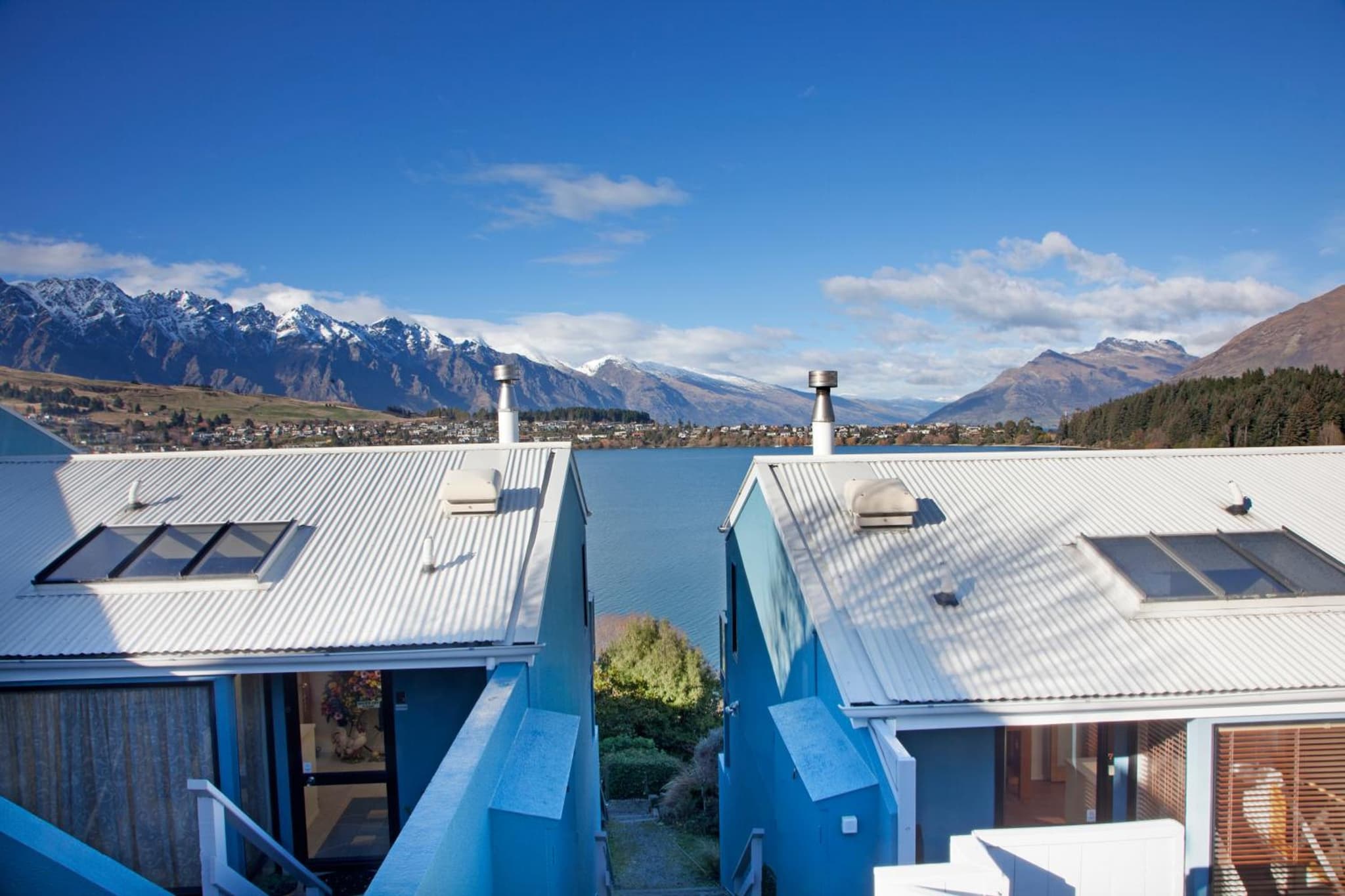 Spinnaker Bay Apartments photo 9