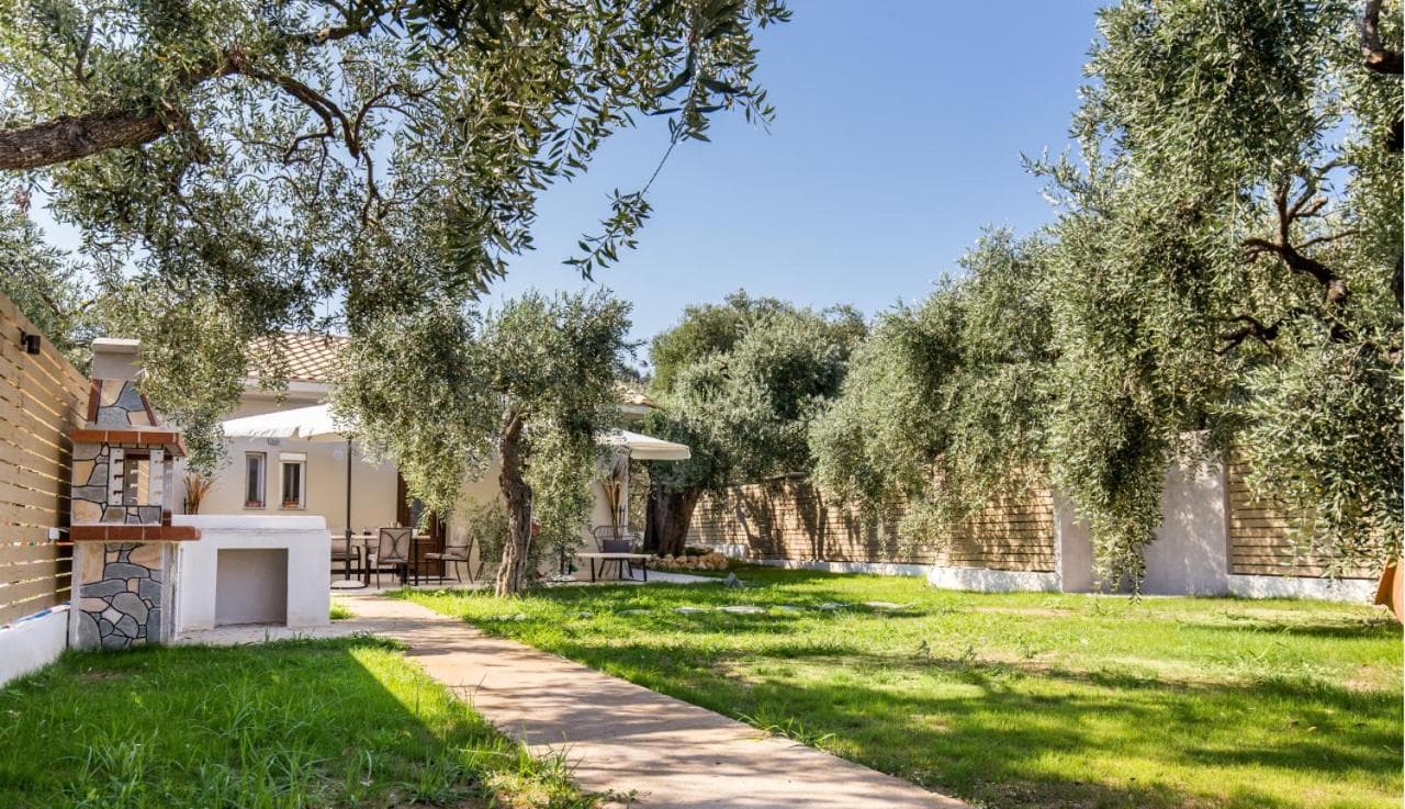 Villa 4 you iliopetra photo 9