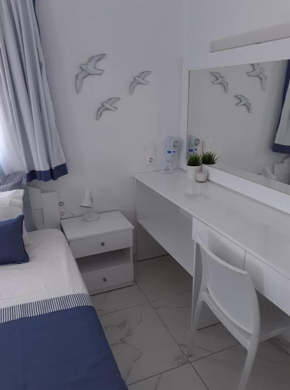 Blue and White Studios & Apartments photo 7