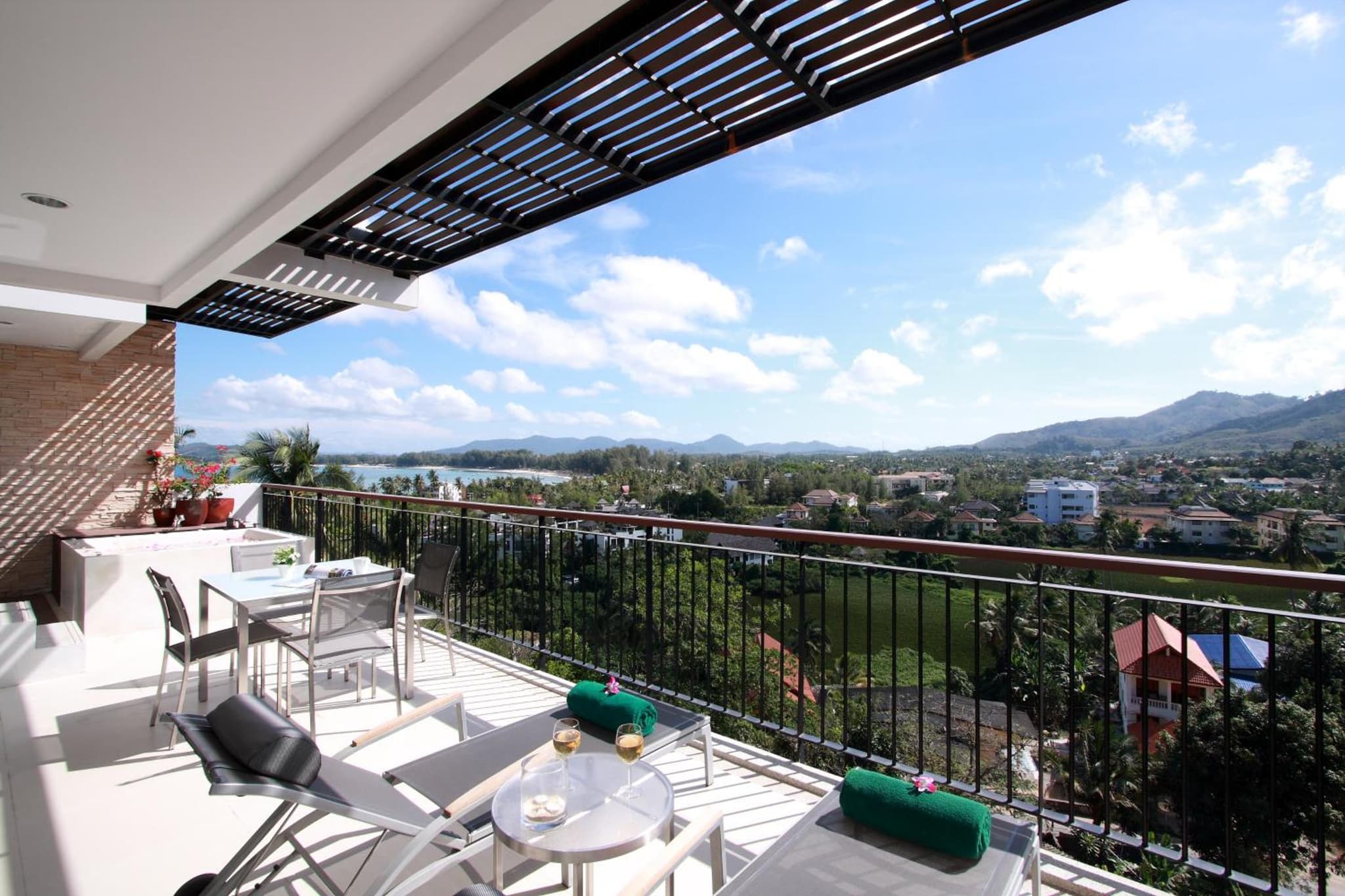The Park Surin Serviced Apartments by RESAVA photo 9