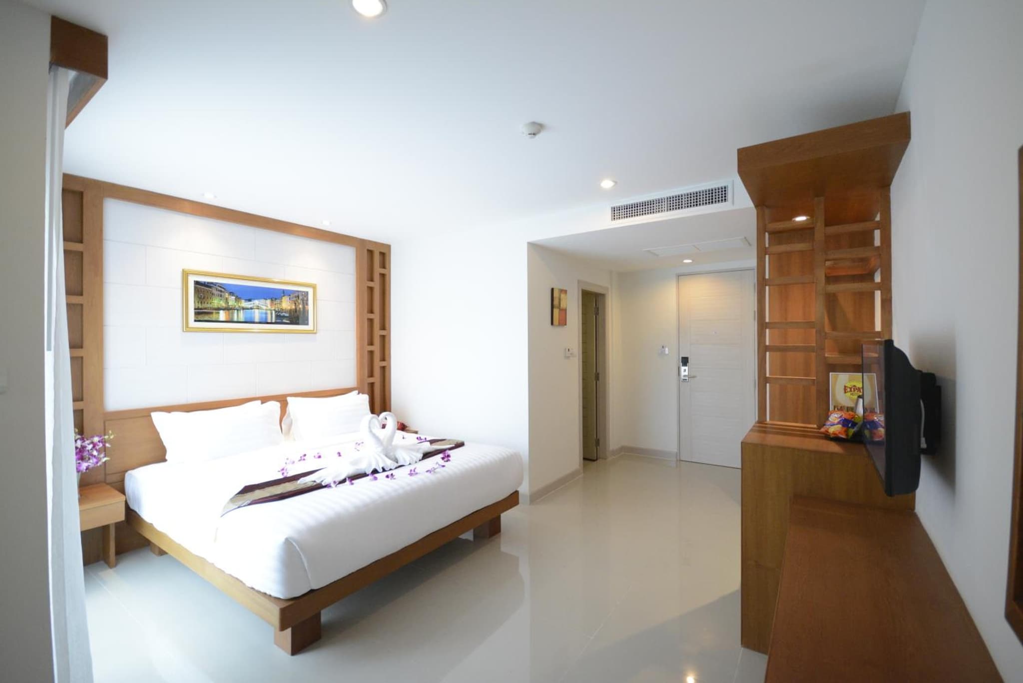The Patong Center Hotel photo 9
