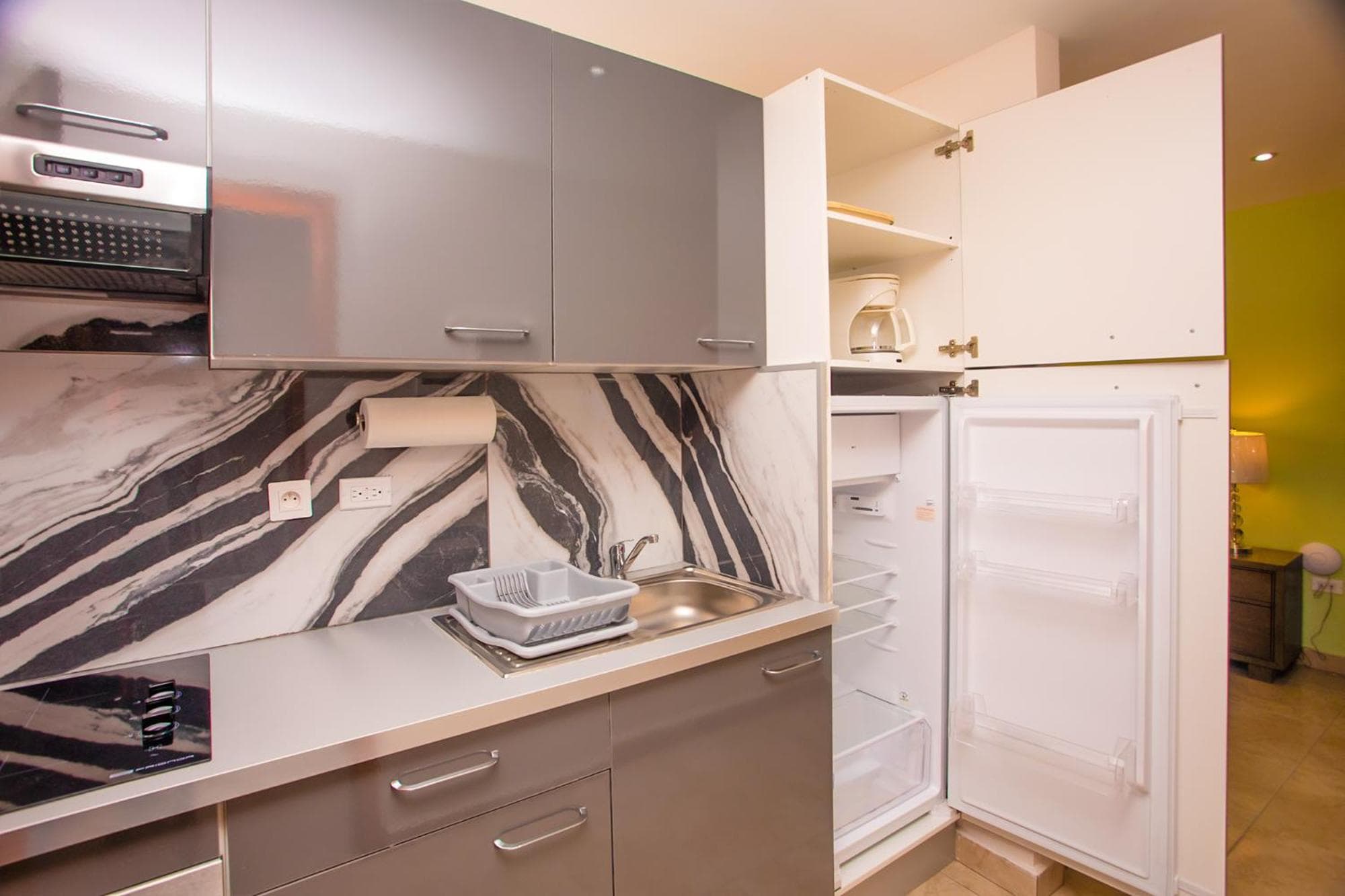 Diamond Gem Residence photo 8