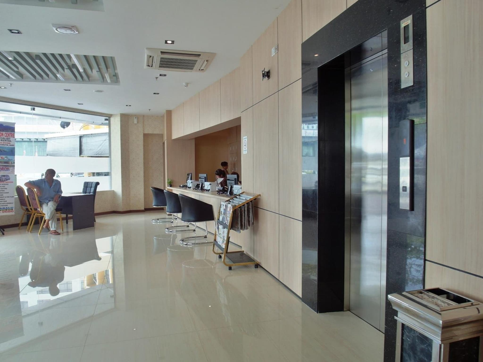 Mandarin Hotel Kota Kinabalu photo 9