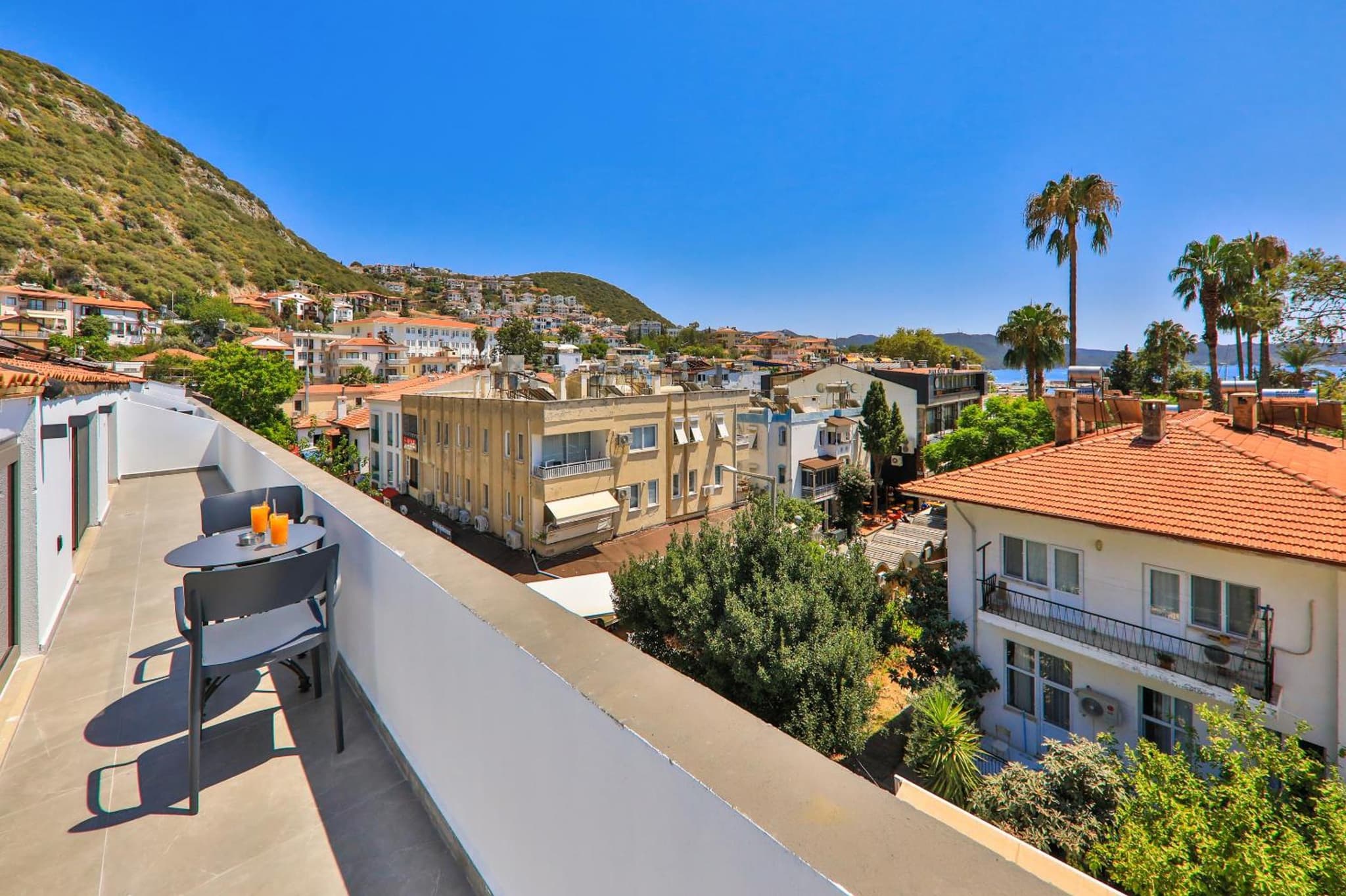 Luff Suites photo 3
